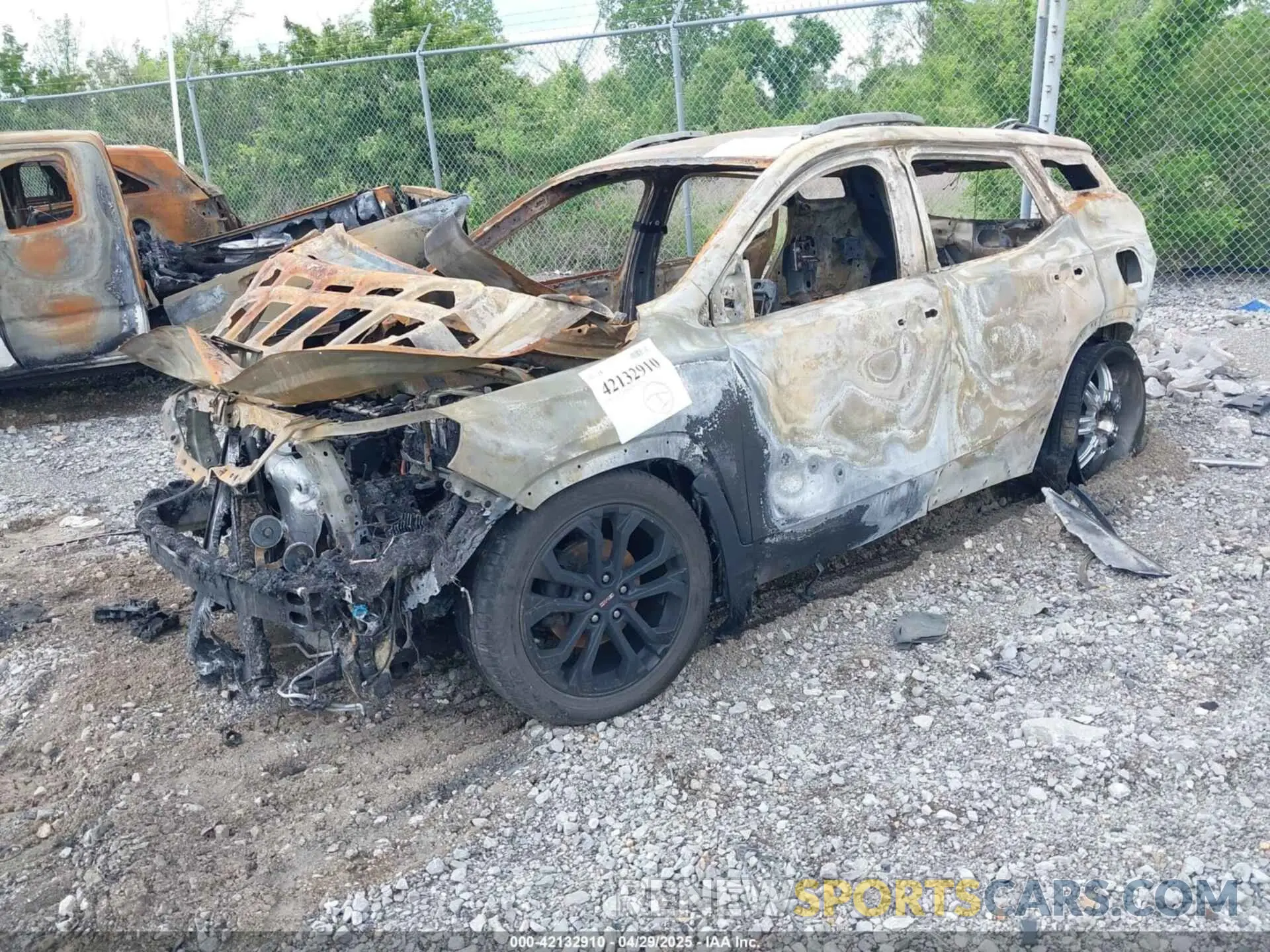 2 Photograph of a damaged car 3GKALMEV5NL264434 GMC TERRAIN 2022