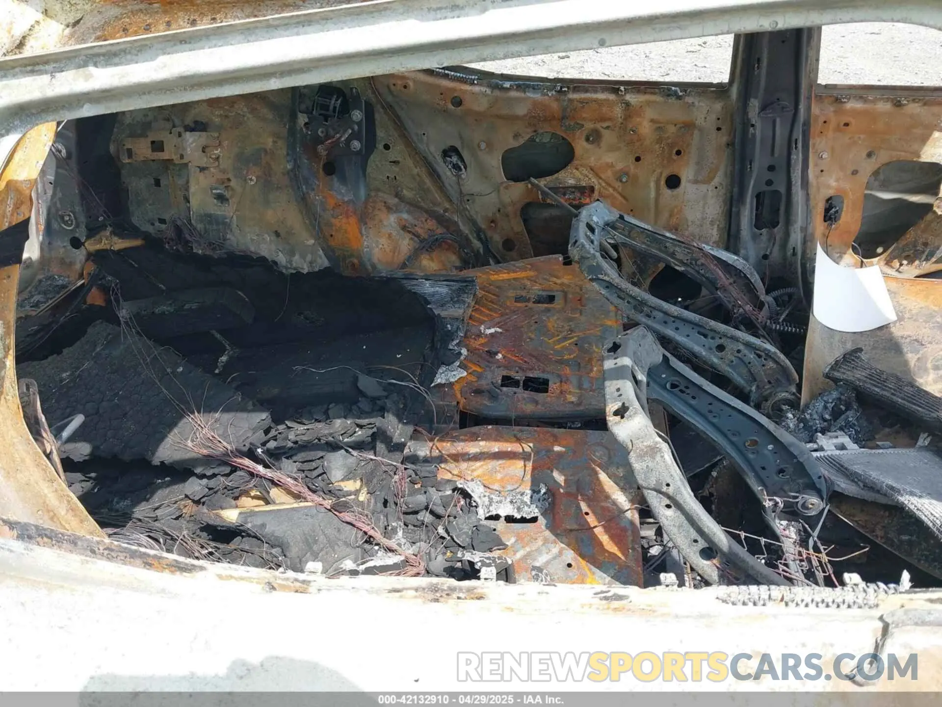 8 Photograph of a damaged car 3GKALMEV5NL264434 GMC TERRAIN 2022