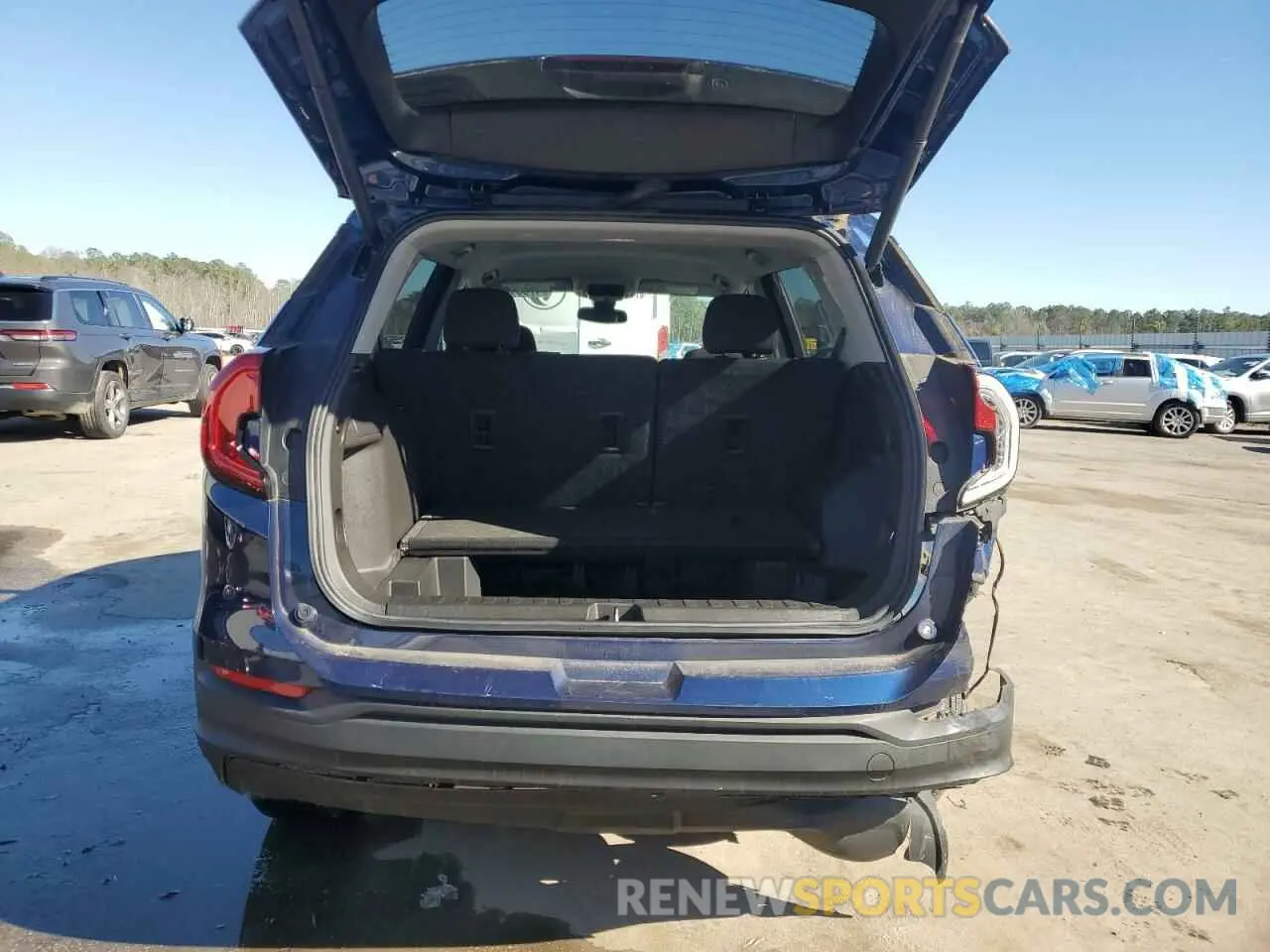 6 Photograph of a damaged car 3GKALMEV6NL139426 GMC TERRAIN 2022