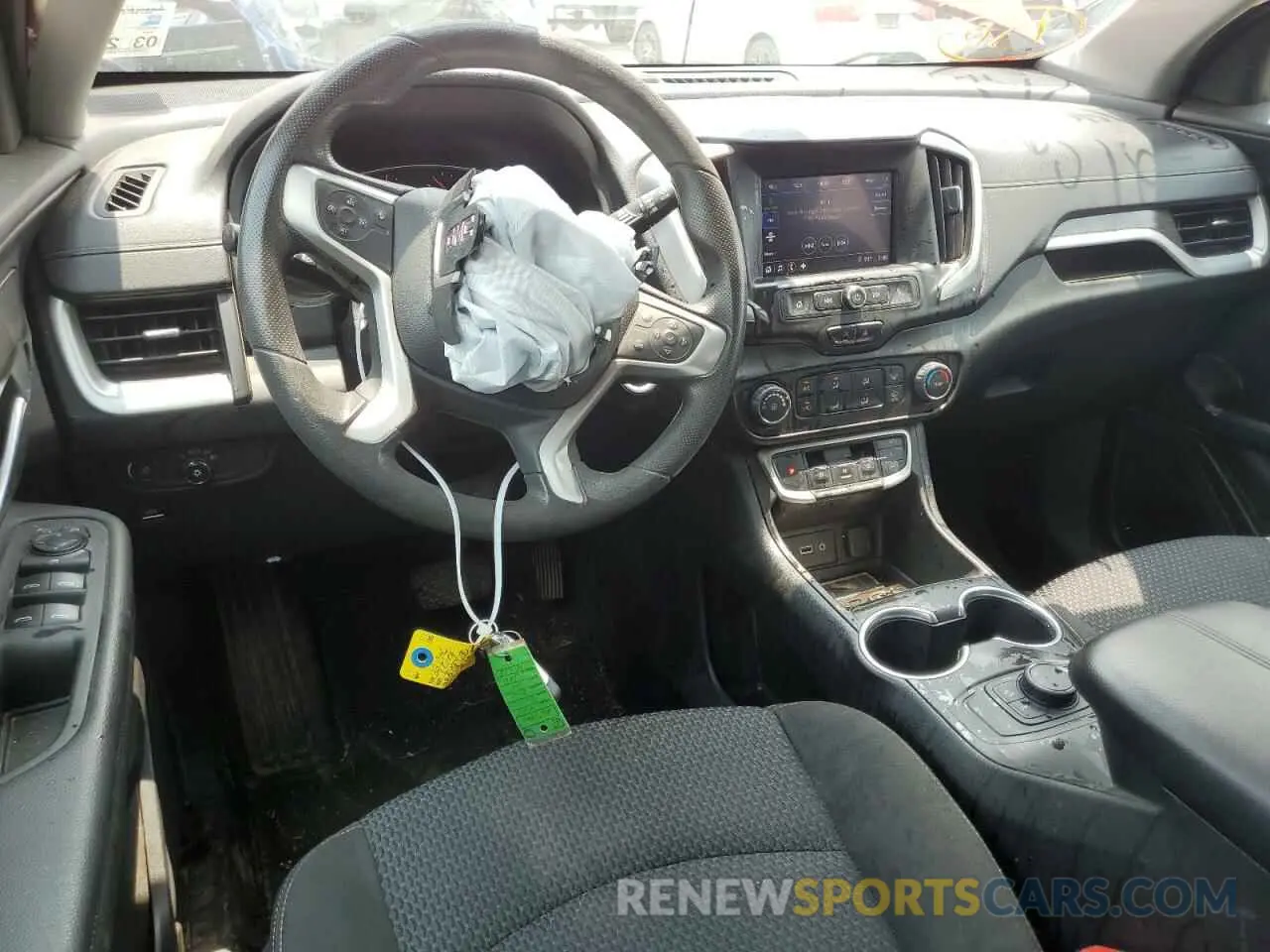 8 Photograph of a damaged car 3GKALMEV6NL146666 GMC TERRAIN 2022