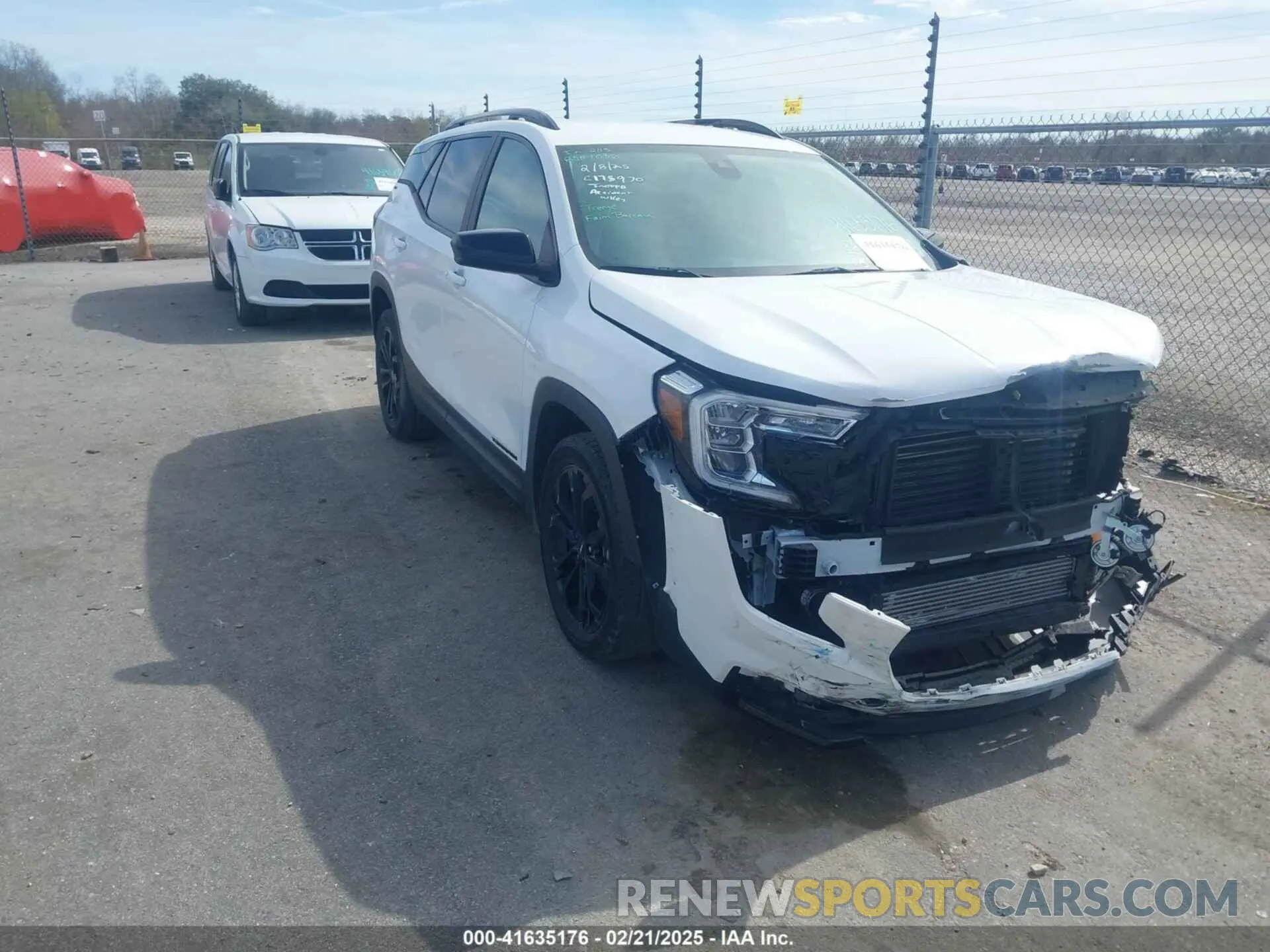 1 Photograph of a damaged car 3GKALMEV6NL309218 GMC TERRAIN 2022