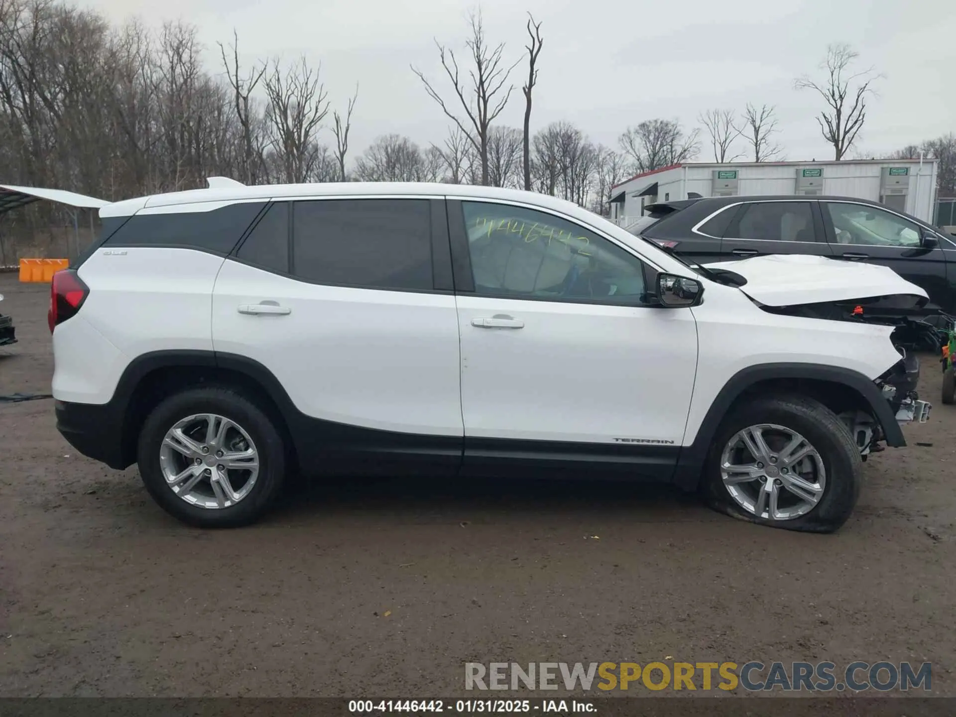 13 Photograph of a damaged car 3GKALMEV7NL105074 GMC TERRAIN 2022