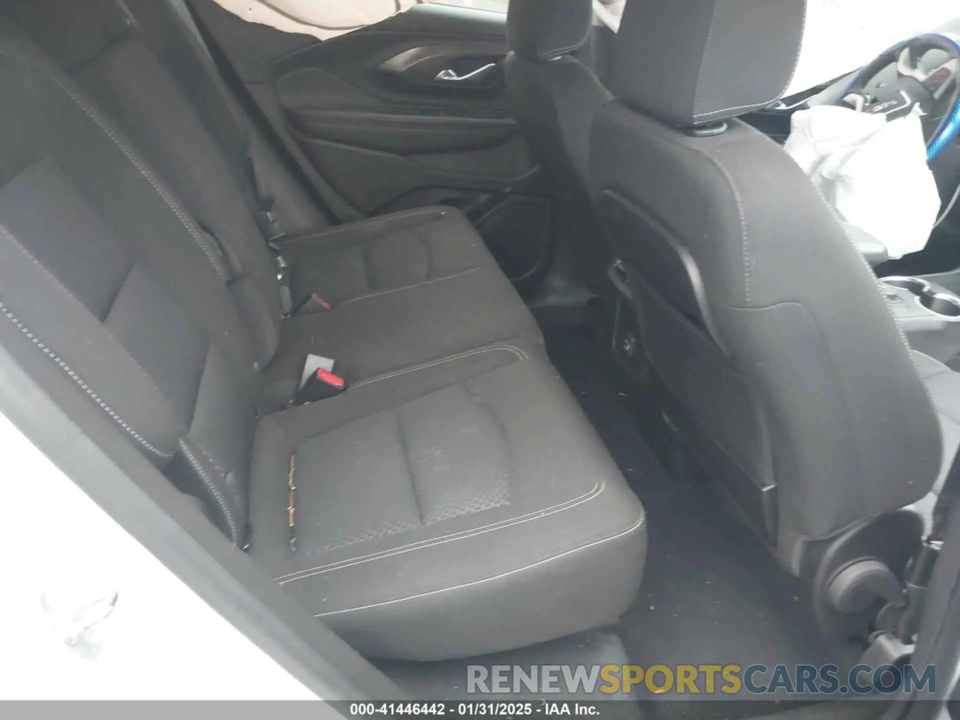 8 Photograph of a damaged car 3GKALMEV7NL105074 GMC TERRAIN 2022