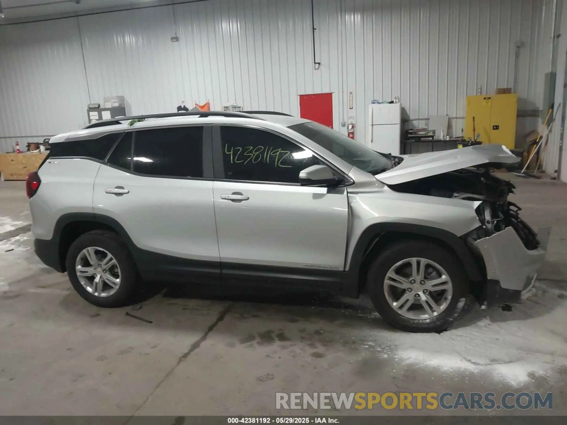 14 Photograph of a damaged car 3GKALMEV7NL118245 GMC TERRAIN 2022