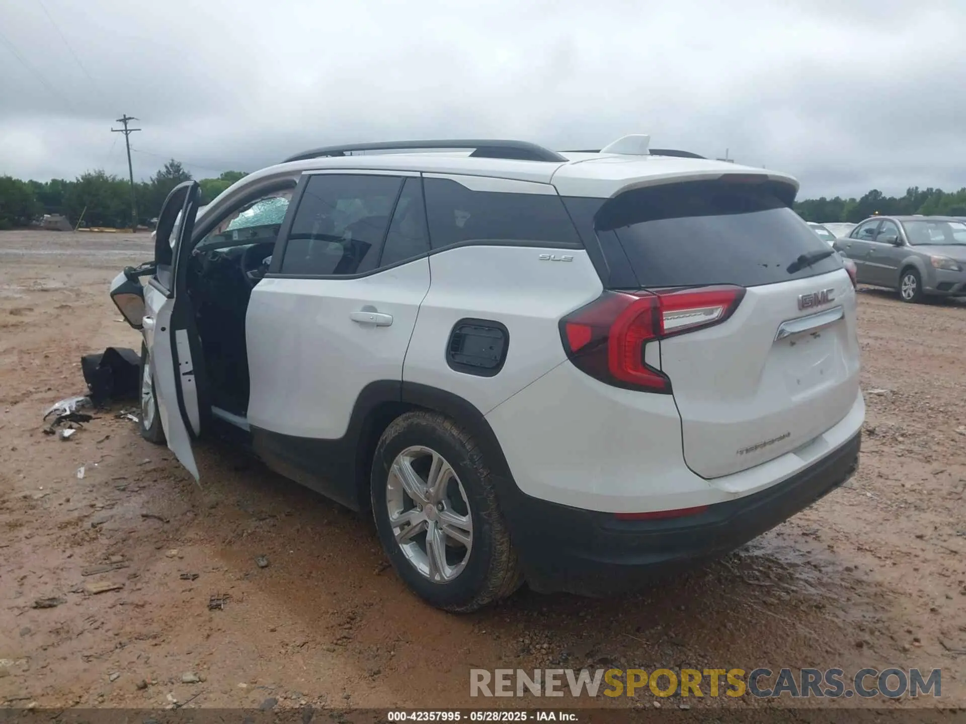 3 Photograph of a damaged car 3GKALMEV7NL165534 GMC TERRAIN 2022