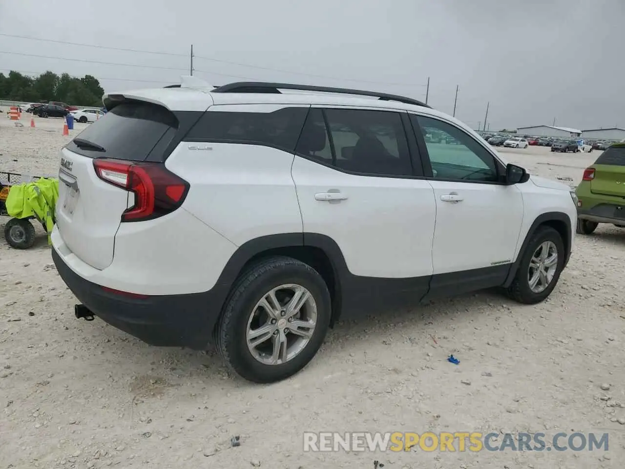 3 Photograph of a damaged car 3GKALMEV7NL260532 GMC TERRAIN 2022