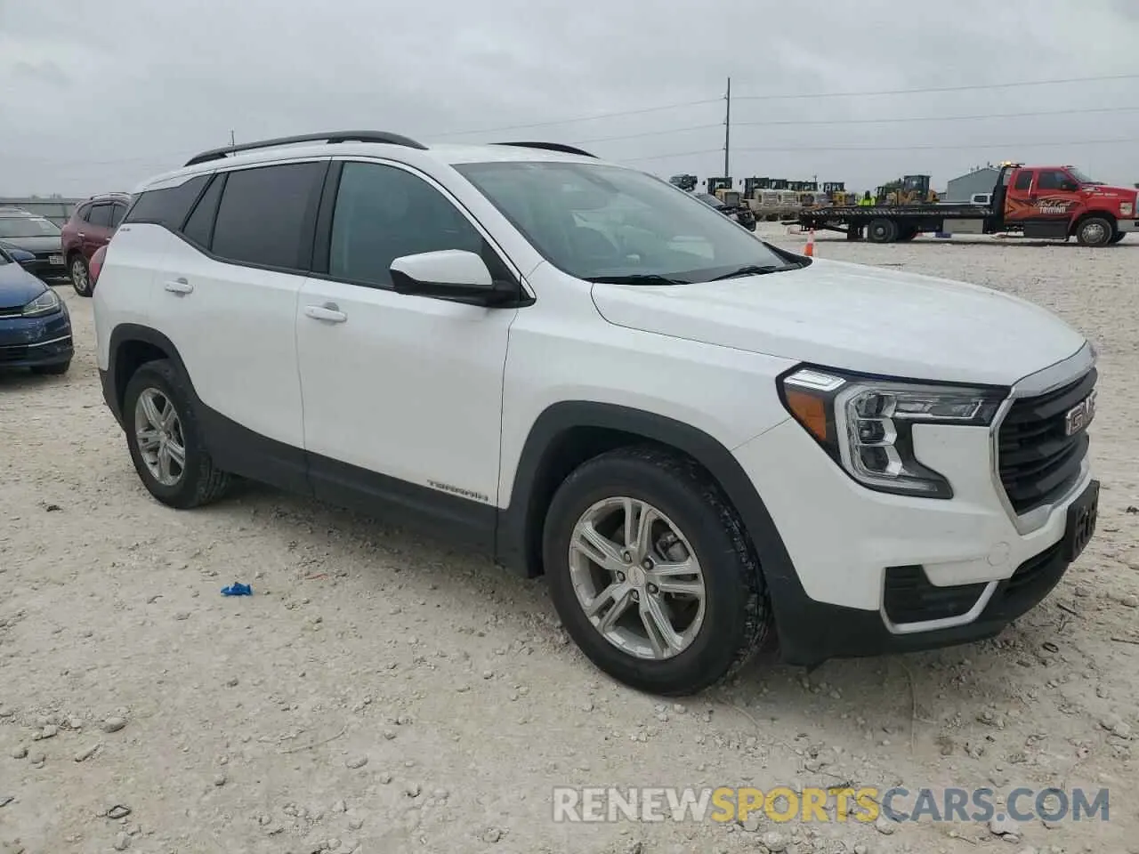 4 Photograph of a damaged car 3GKALMEV7NL260532 GMC TERRAIN 2022