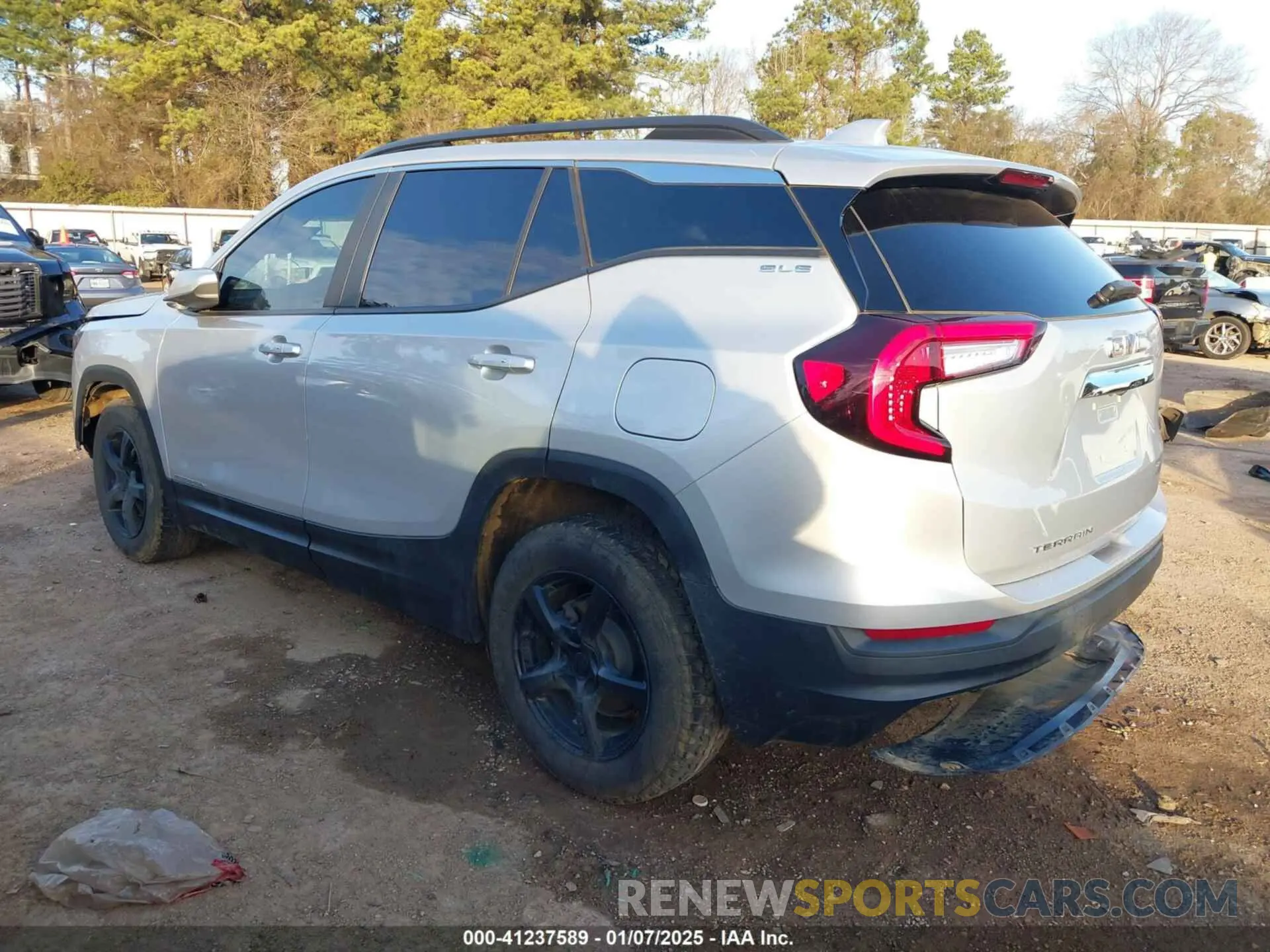 3 Photograph of a damaged car 3GKALMEV8NL101079 GMC TERRAIN 2022