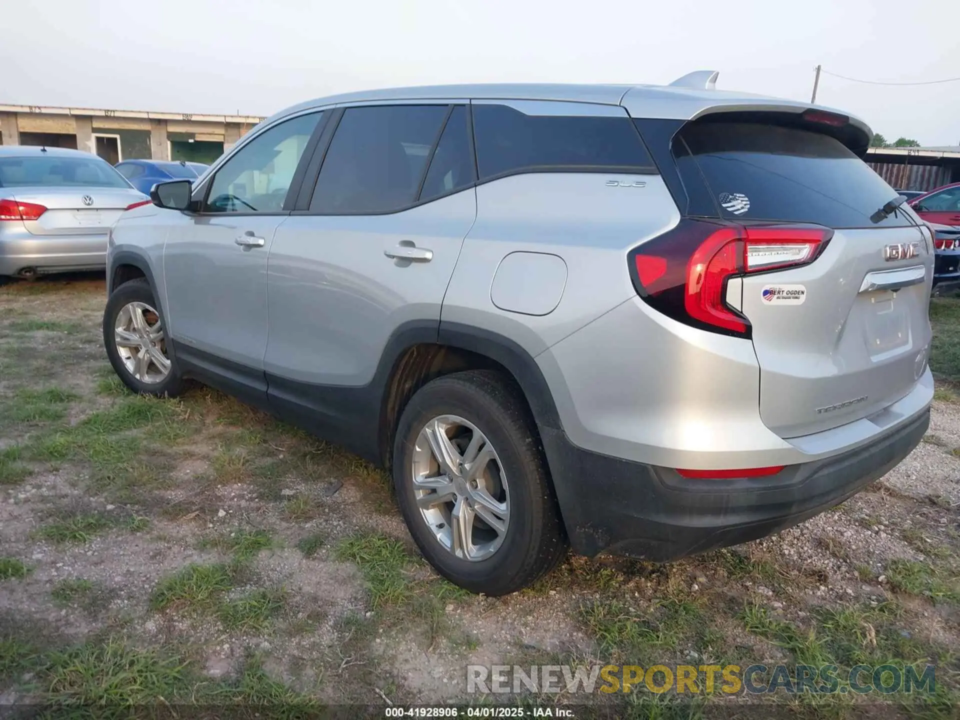 3 Photograph of a damaged car 3GKALMEV8NL114396 GMC TERRAIN 2022