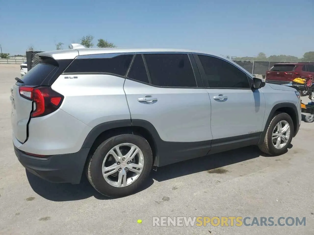 3 Photograph of a damaged car 3GKALMEV9NL114469 GMC TERRAIN 2022