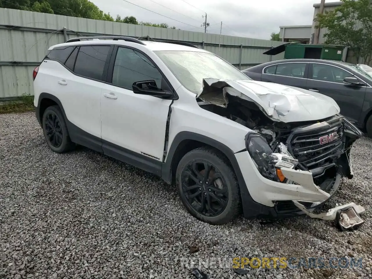 4 Photograph of a damaged car 3GKALMEV9NL179404 GMC TERRAIN 2022