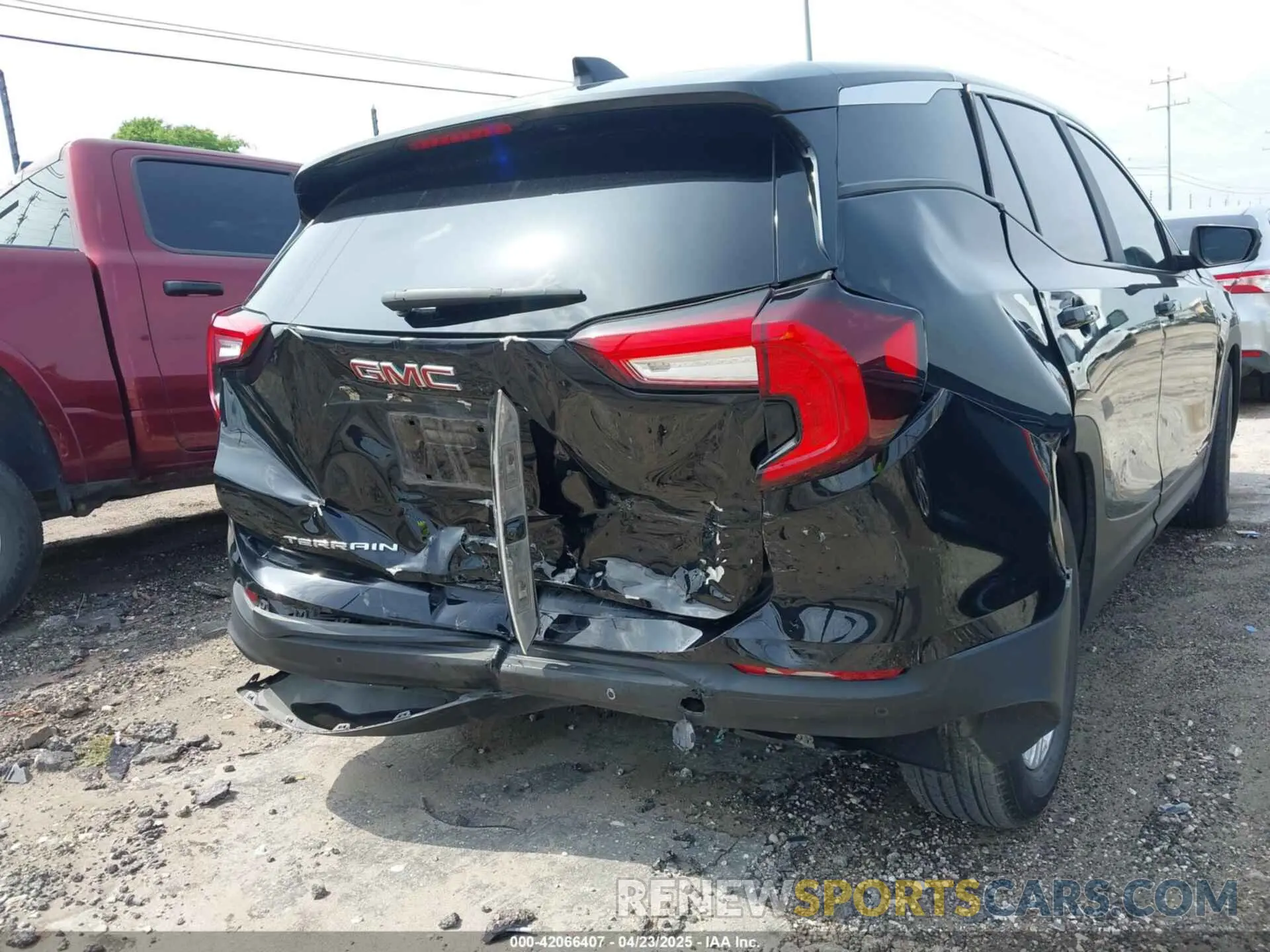 6 Photograph of a damaged car 3GKALMEV9NL181993 GMC TERRAIN 2022