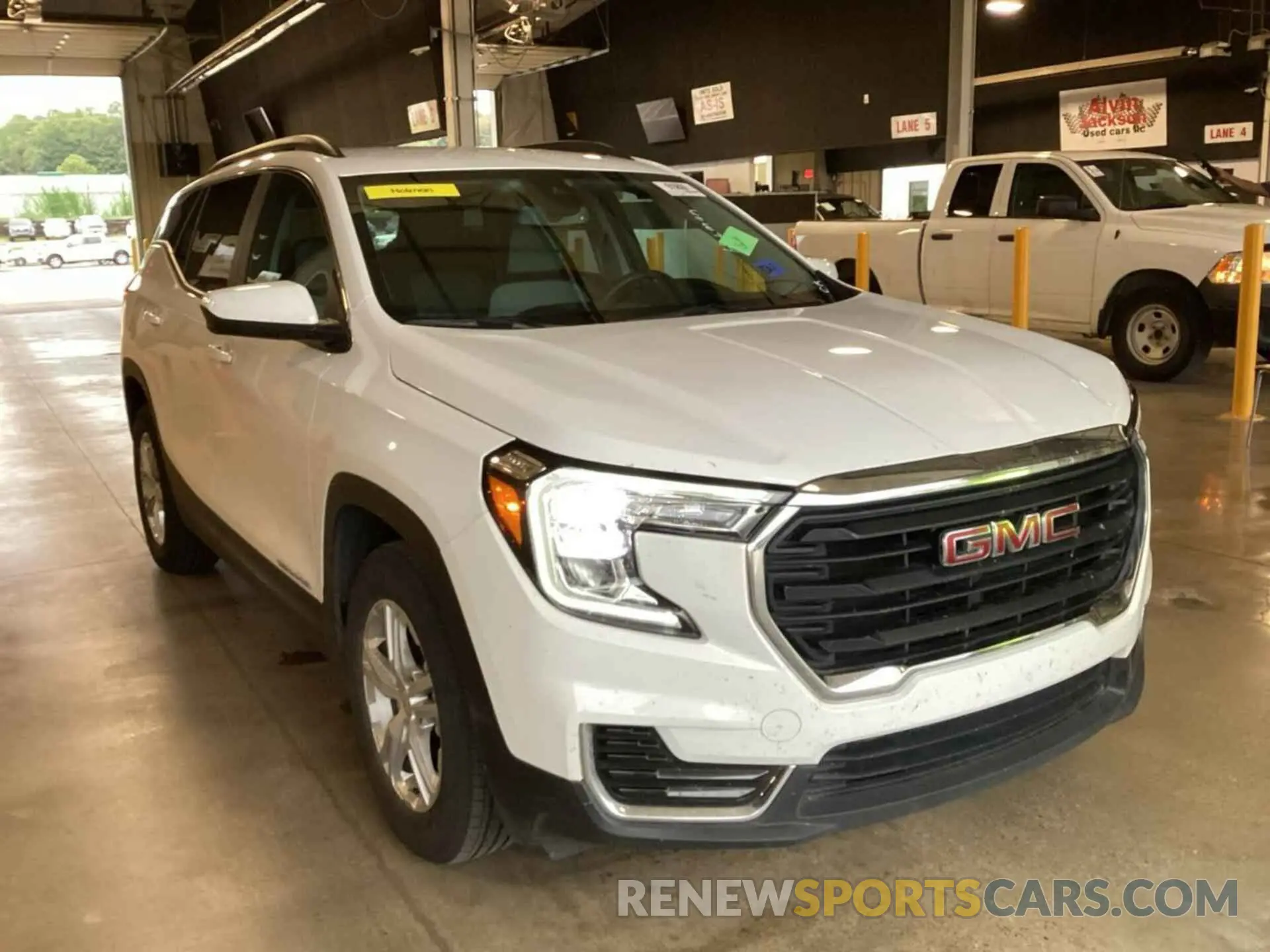 1 Photograph of a damaged car 3GKALMEV9NL212210 GMC TERRAIN 2022