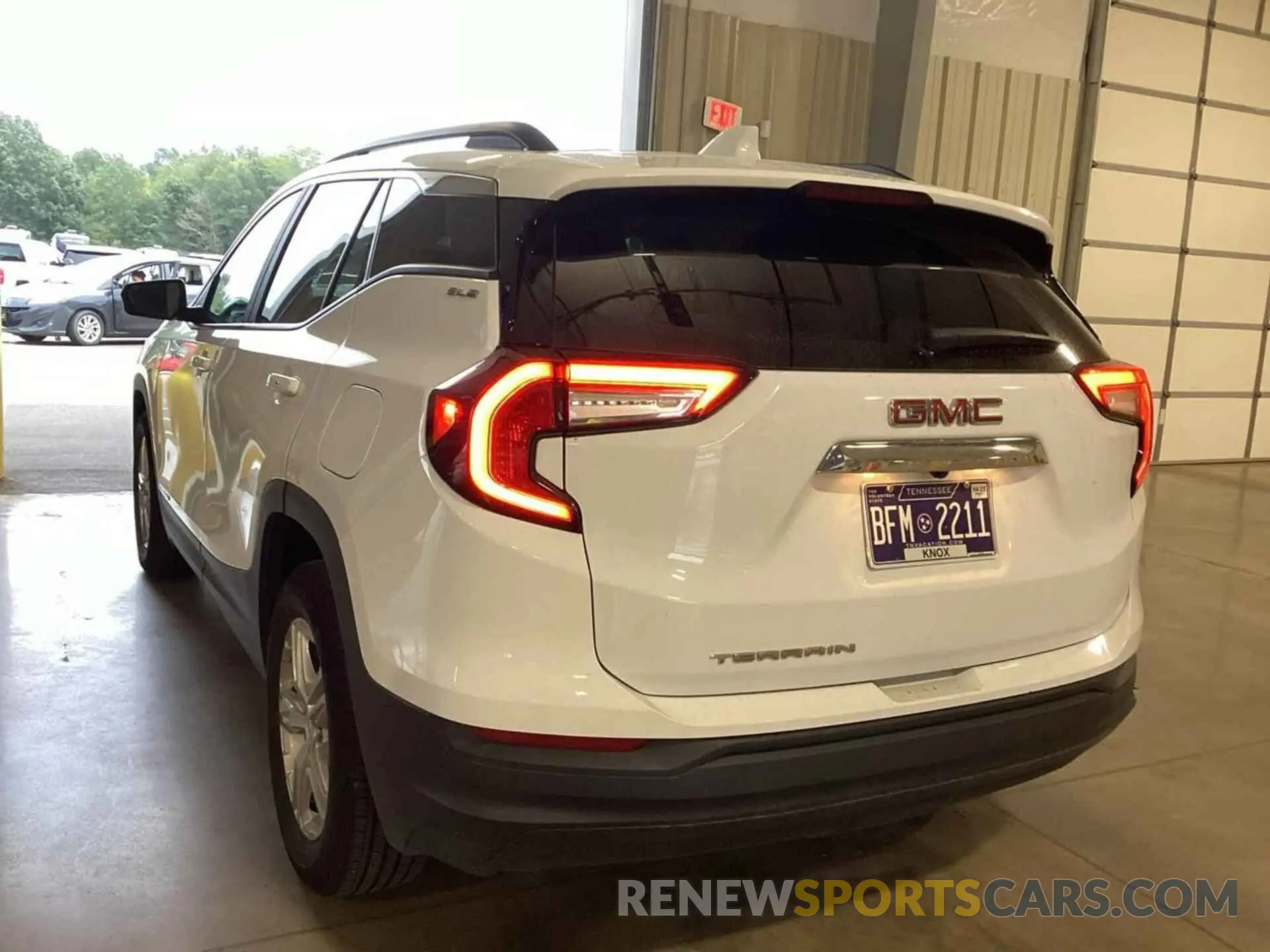 13 Photograph of a damaged car 3GKALMEV9NL212210 GMC TERRAIN 2022
