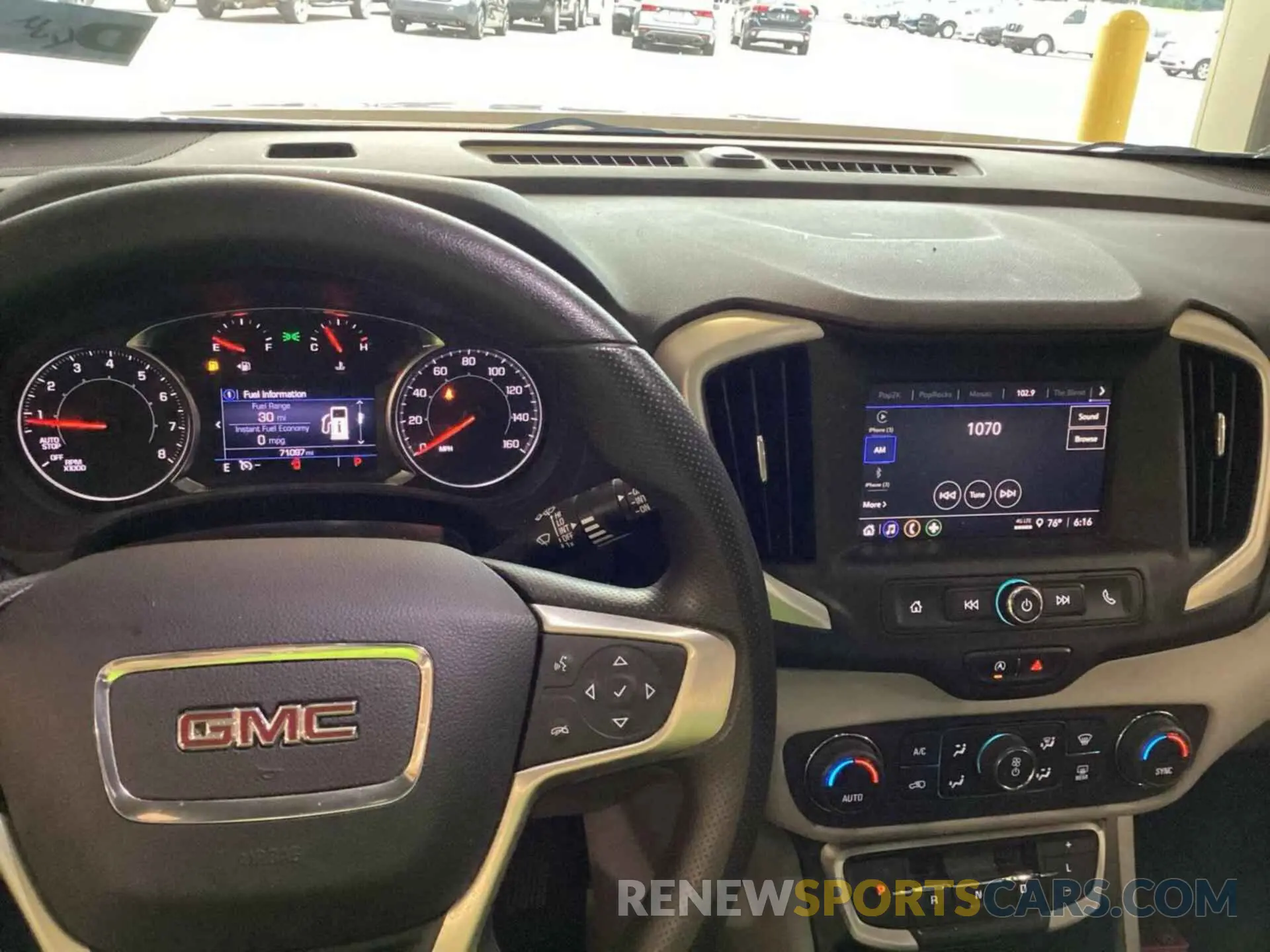 2 Photograph of a damaged car 3GKALMEV9NL212210 GMC TERRAIN 2022