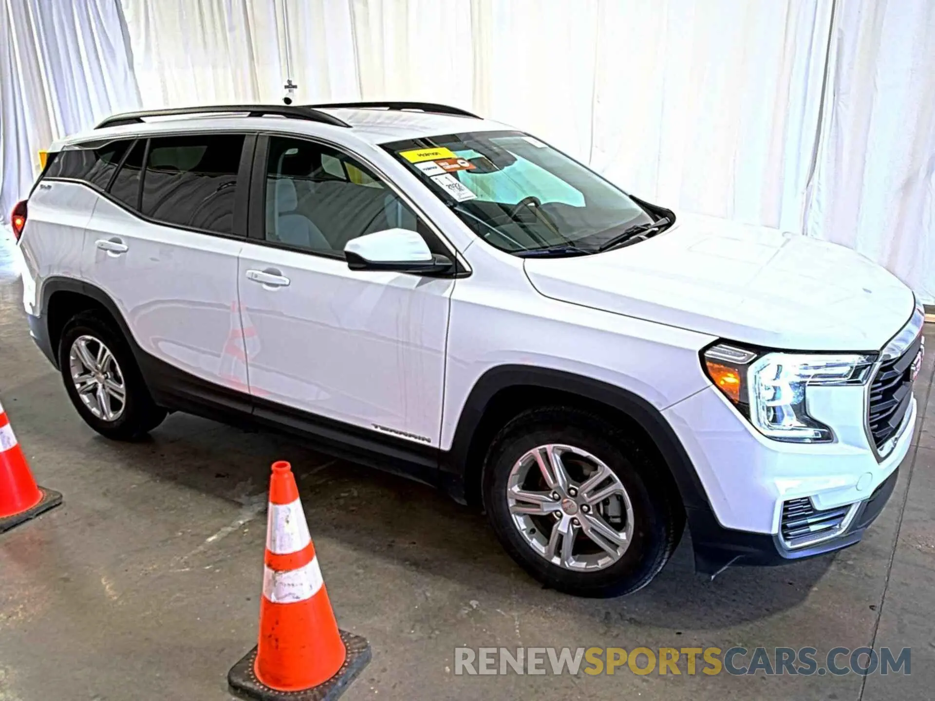 30 Photograph of a damaged car 3GKALMEV9NL212210 GMC TERRAIN 2022