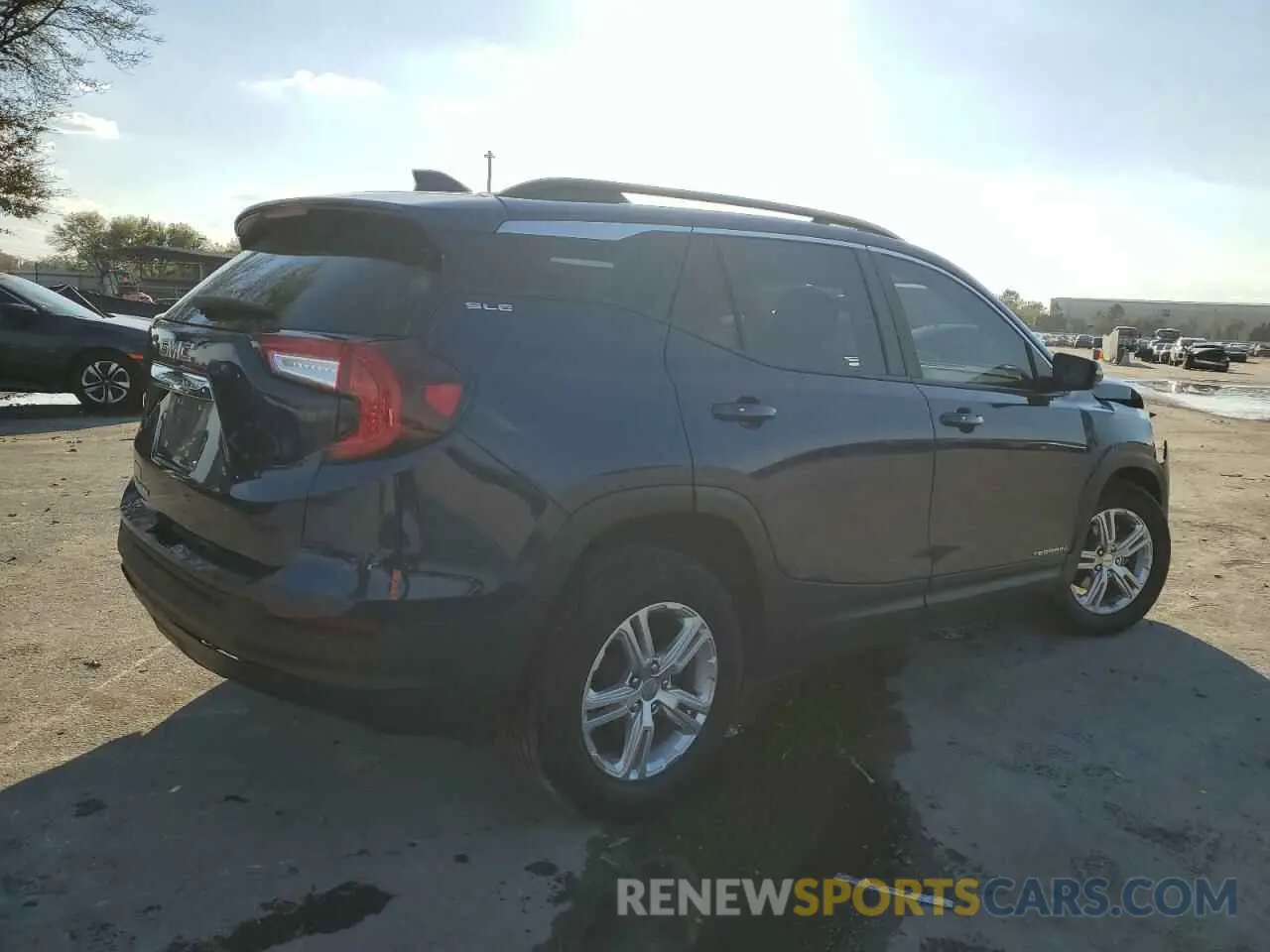 3 Photograph of a damaged car 3GKALMEV9NL284265 GMC TERRAIN 2022