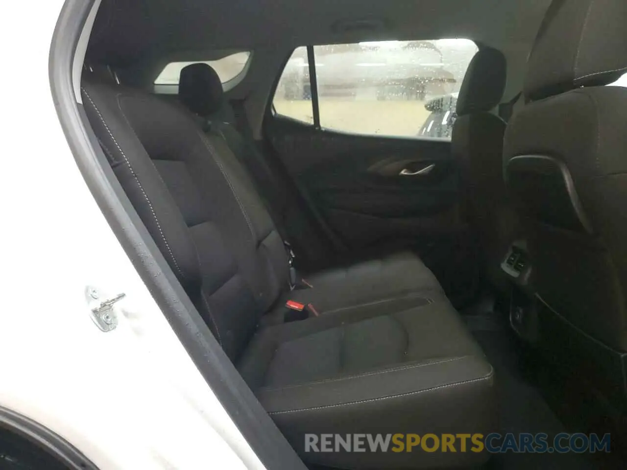 11 Photograph of a damaged car 3GKALMEV9NL296478 GMC TERRAIN 2022