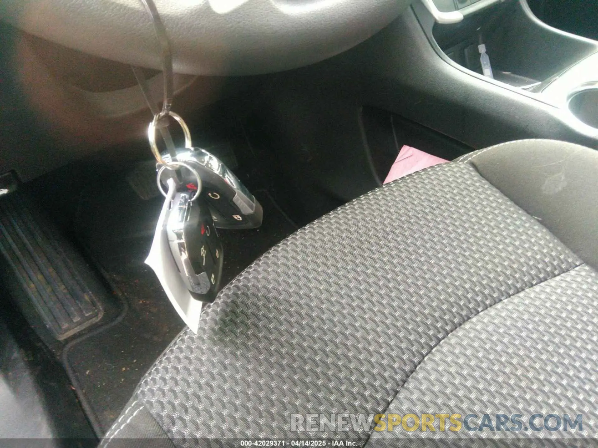 11 Photograph of a damaged car 3GKALMEVXNL170159 GMC TERRAIN 2022