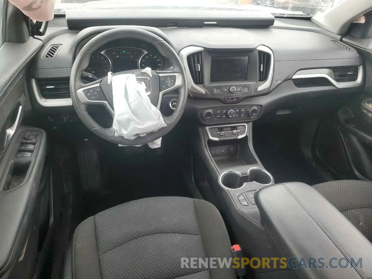 8 Photograph of a damaged car 3GKALMEVXNL204195 GMC TERRAIN 2022