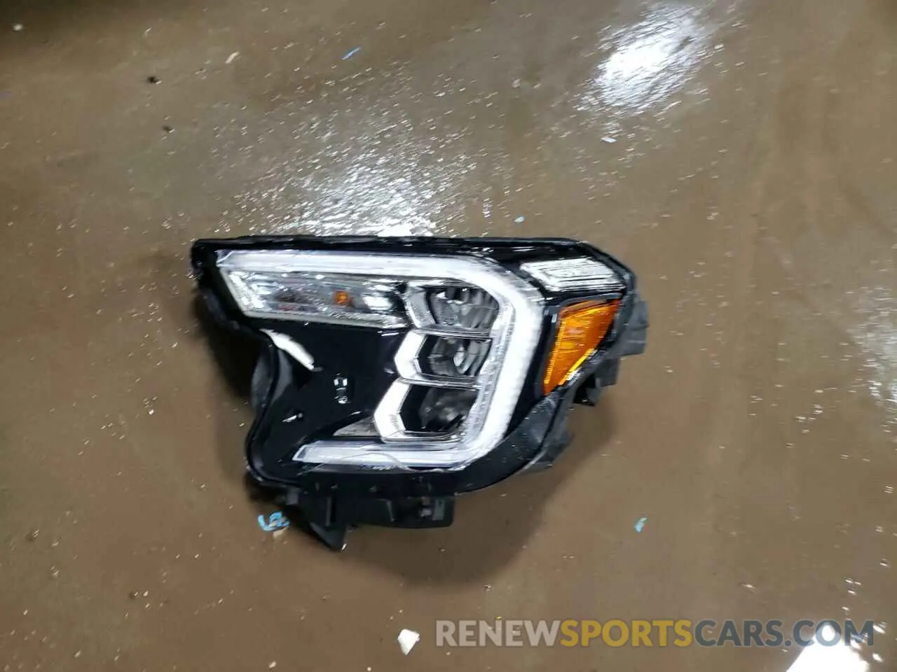 12 Photograph of a damaged car 3GKALMEVXNL295534 GMC TERRAIN 2022