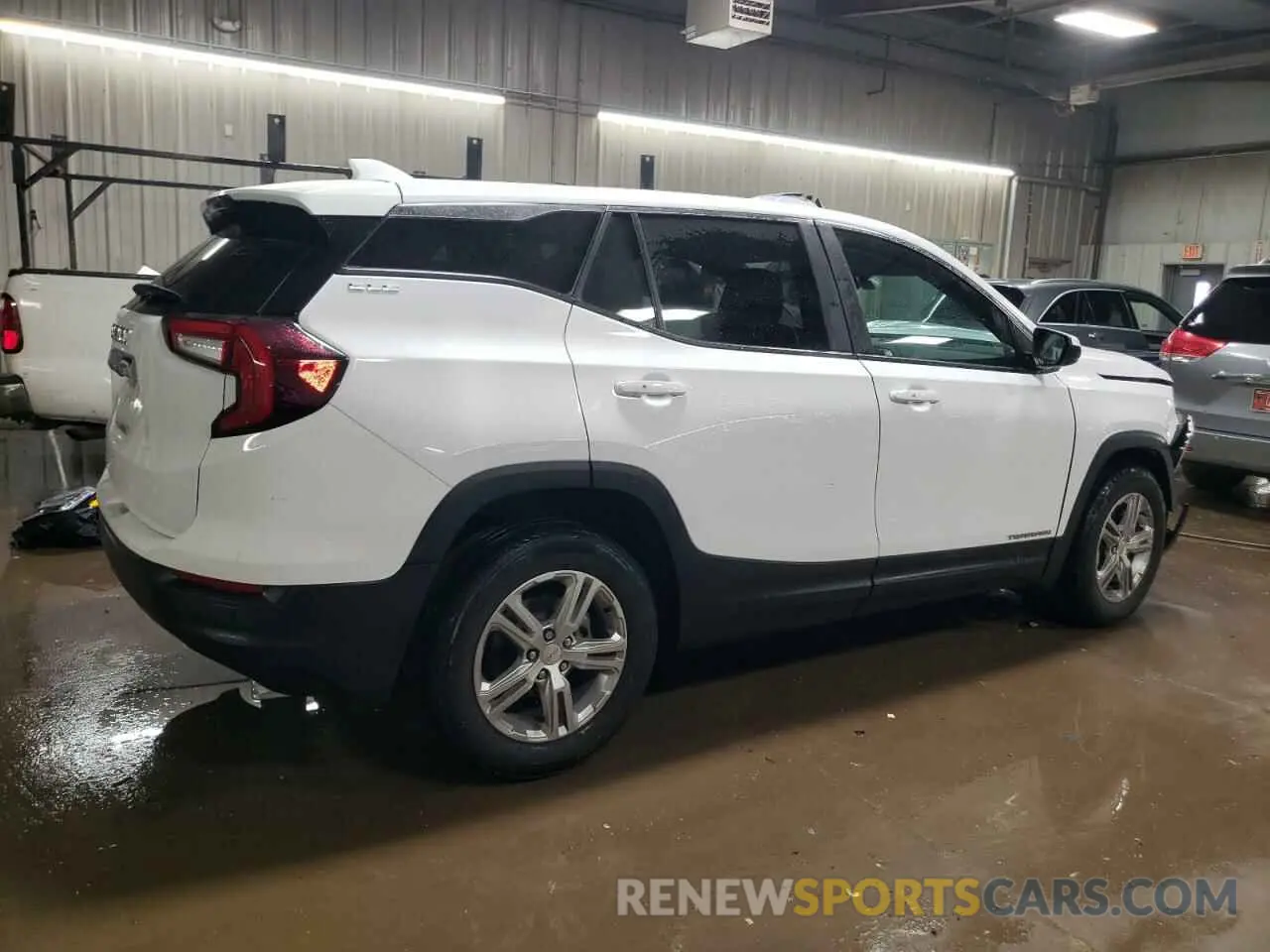 3 Photograph of a damaged car 3GKALMEVXNL295534 GMC TERRAIN 2022
