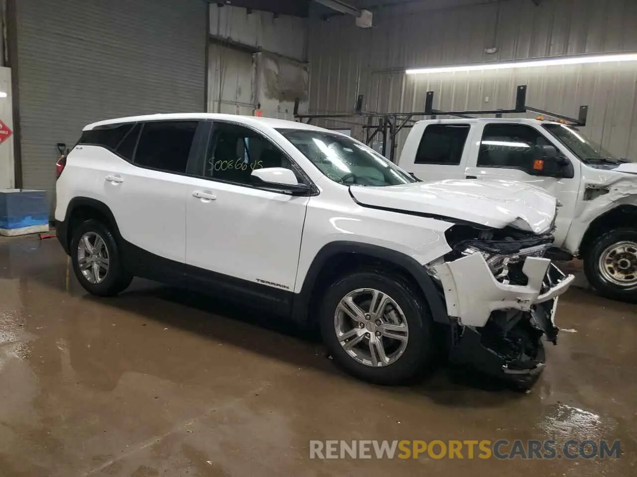 4 Photograph of a damaged car 3GKALMEVXNL295534 GMC TERRAIN 2022