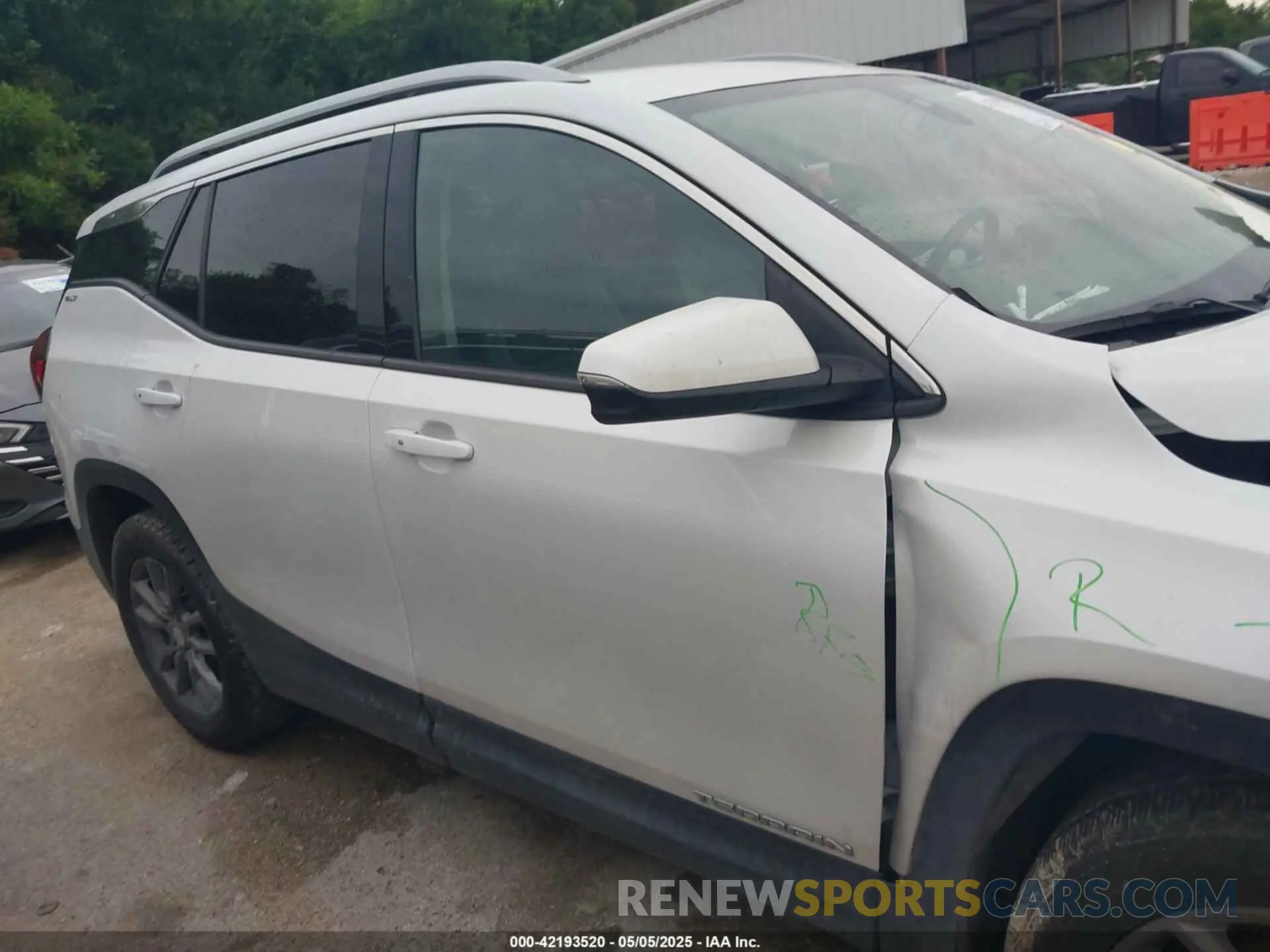 13 Photograph of a damaged car 3GKALPEV0NL312164 GMC TERRAIN 2022
