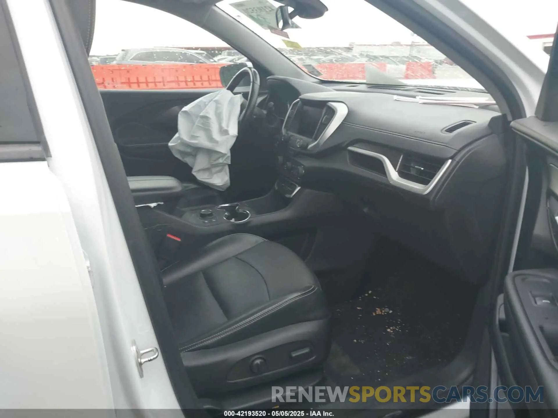 5 Photograph of a damaged car 3GKALPEV0NL312164 GMC TERRAIN 2022