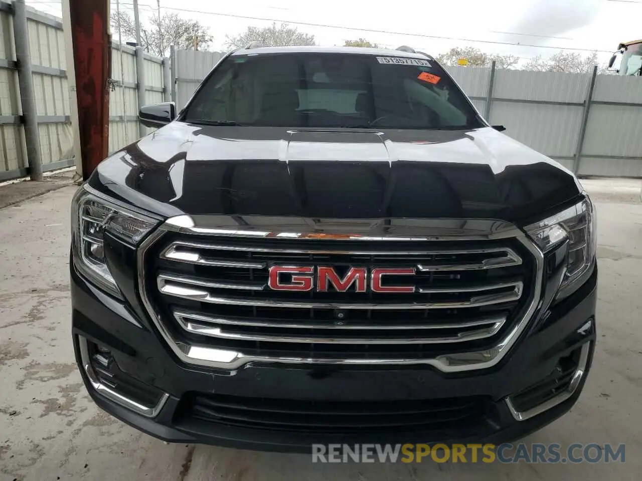 5 Photograph of a damaged car 3GKALPEV1NL261323 GMC TERRAIN 2022