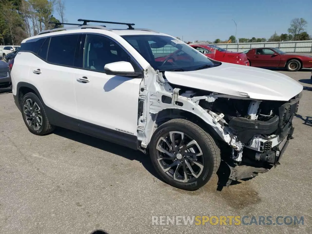 4 Photograph of a damaged car 3GKALPEV3NL118258 GMC TERRAIN 2022