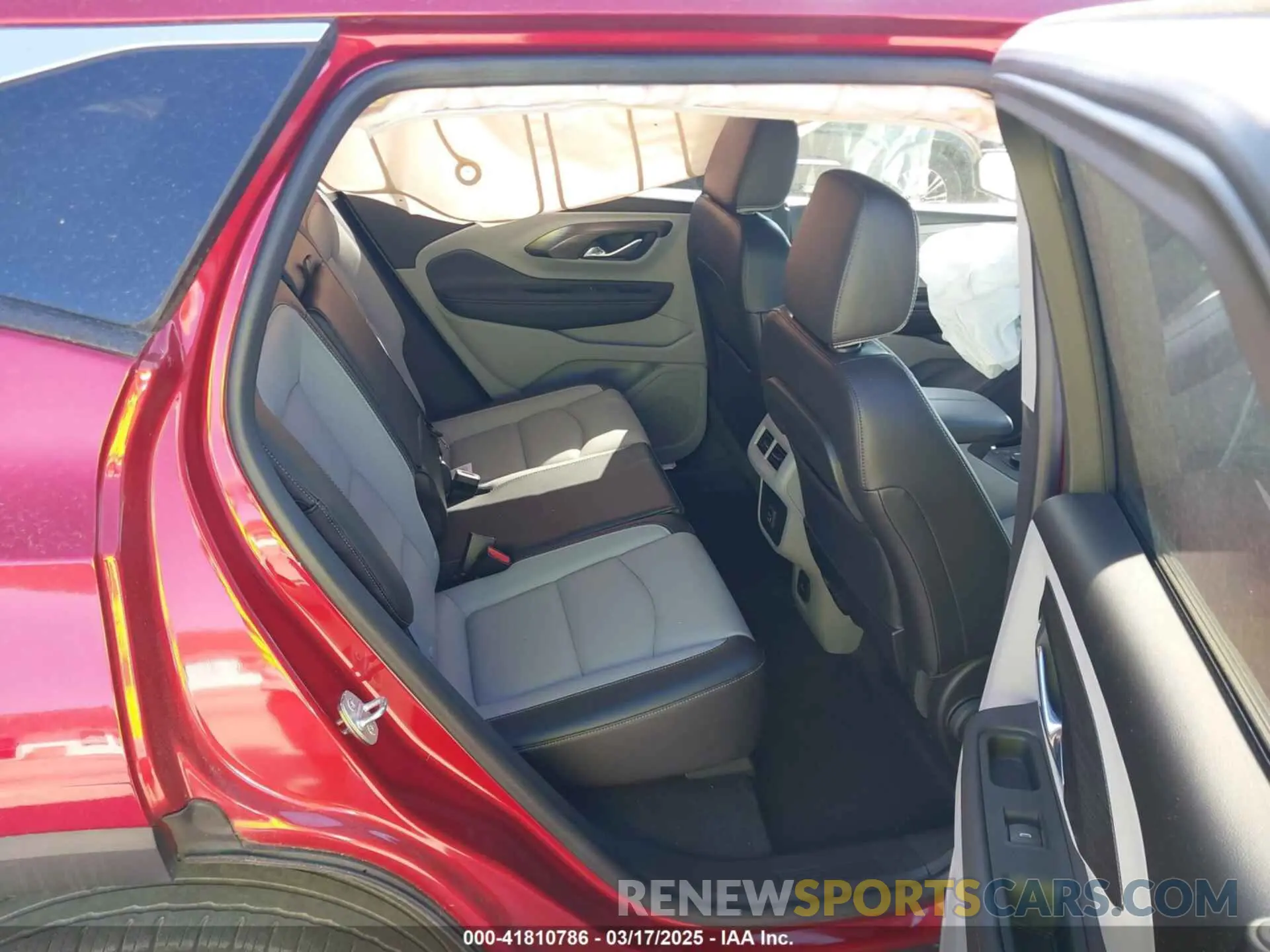 8 Photograph of a damaged car 3GKALPEV3NL159831 GMC TERRAIN 2022