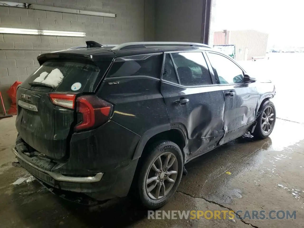 3 Photograph of a damaged car 3GKALPEV4NL101114 GMC TERRAIN 2022