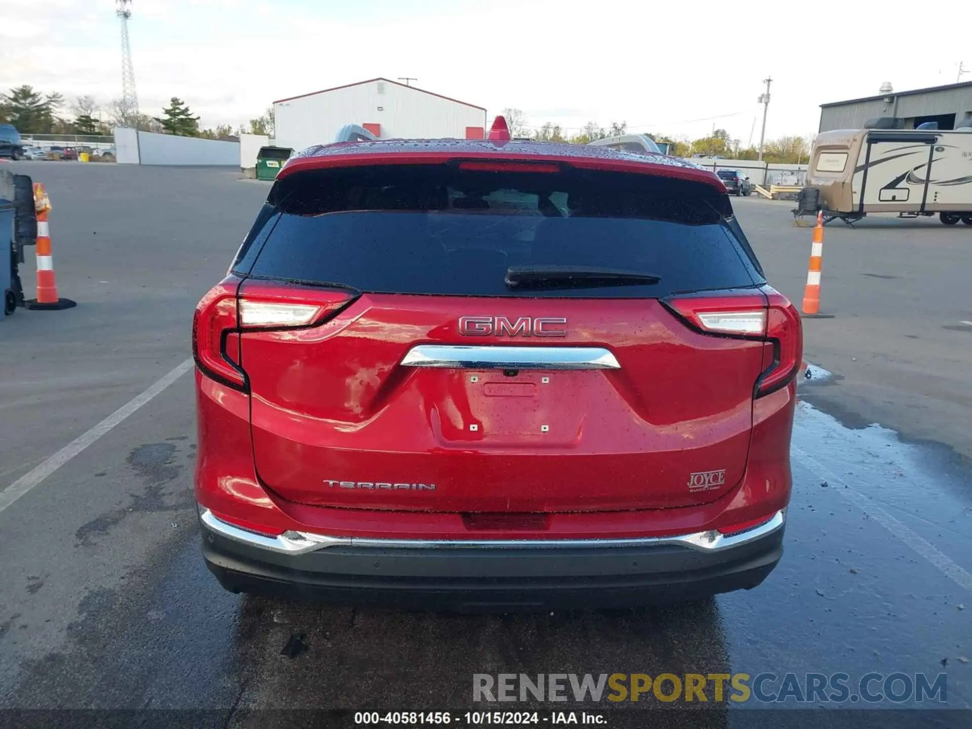 17 Photograph of a damaged car 3GKALPEV4NL133481 GMC TERRAIN 2022
