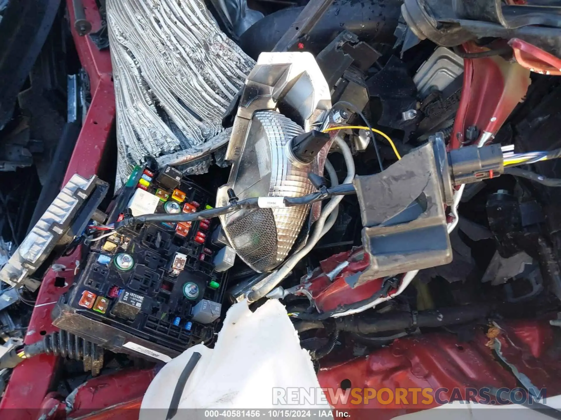 18 Photograph of a damaged car 3GKALPEV4NL133481 GMC TERRAIN 2022