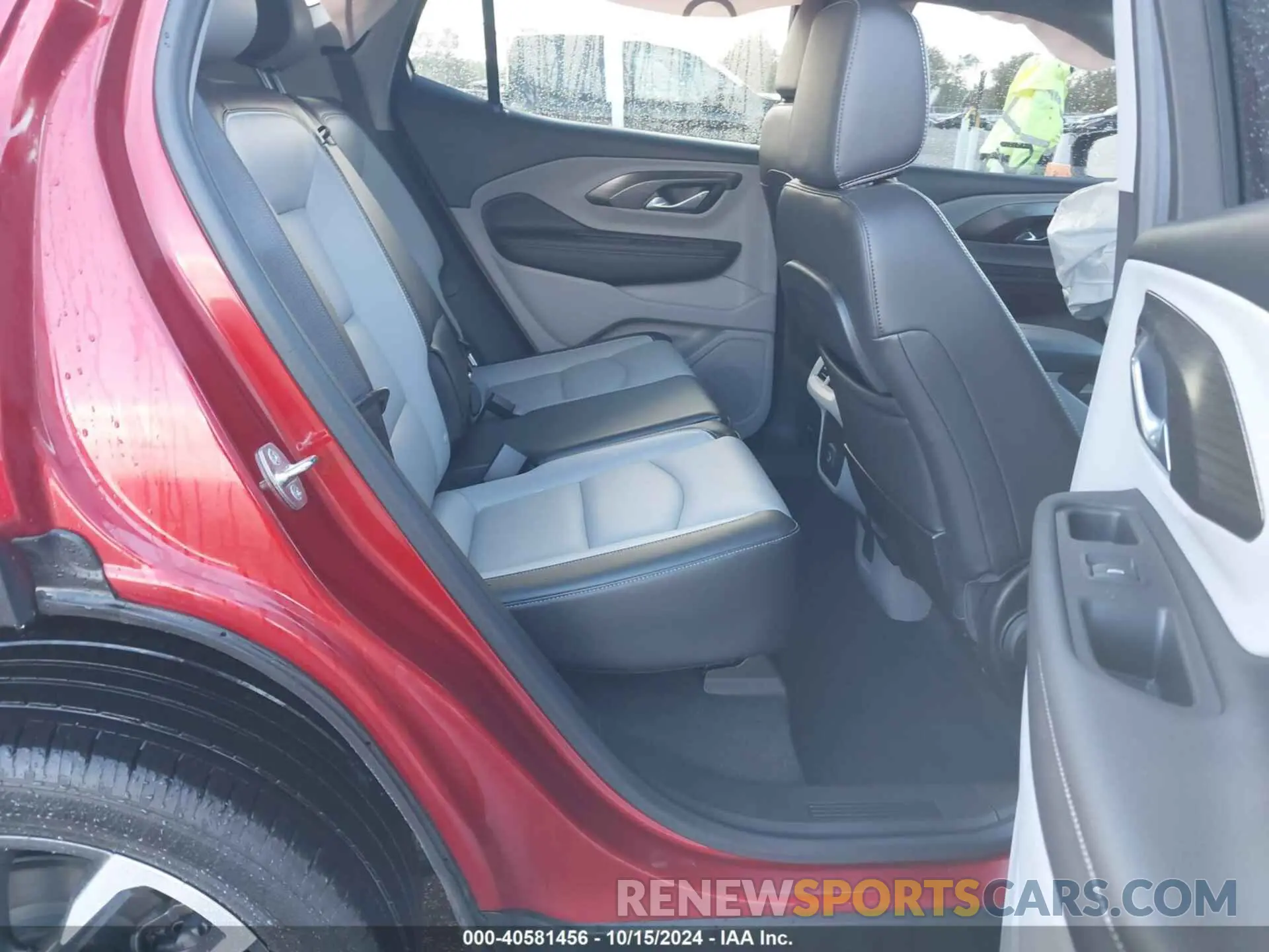 8 Photograph of a damaged car 3GKALPEV4NL133481 GMC TERRAIN 2022