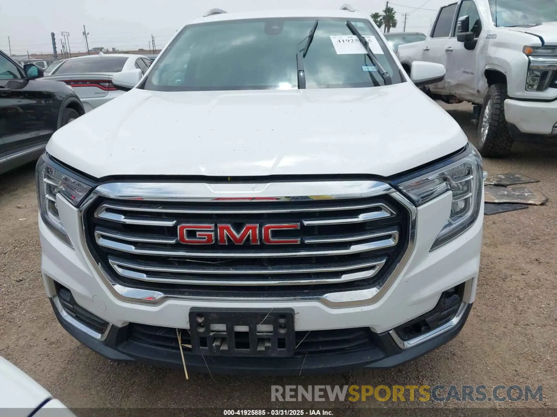 11 Photograph of a damaged car 3GKALPEV4NL144092 GMC TERRAIN 2022