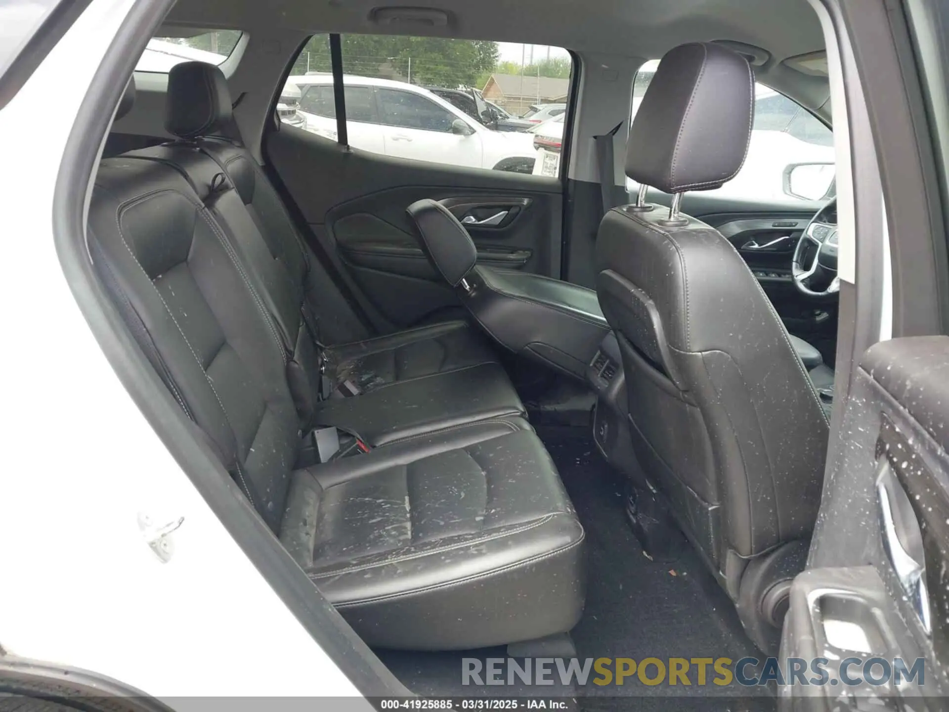 8 Photograph of a damaged car 3GKALPEV4NL144092 GMC TERRAIN 2022