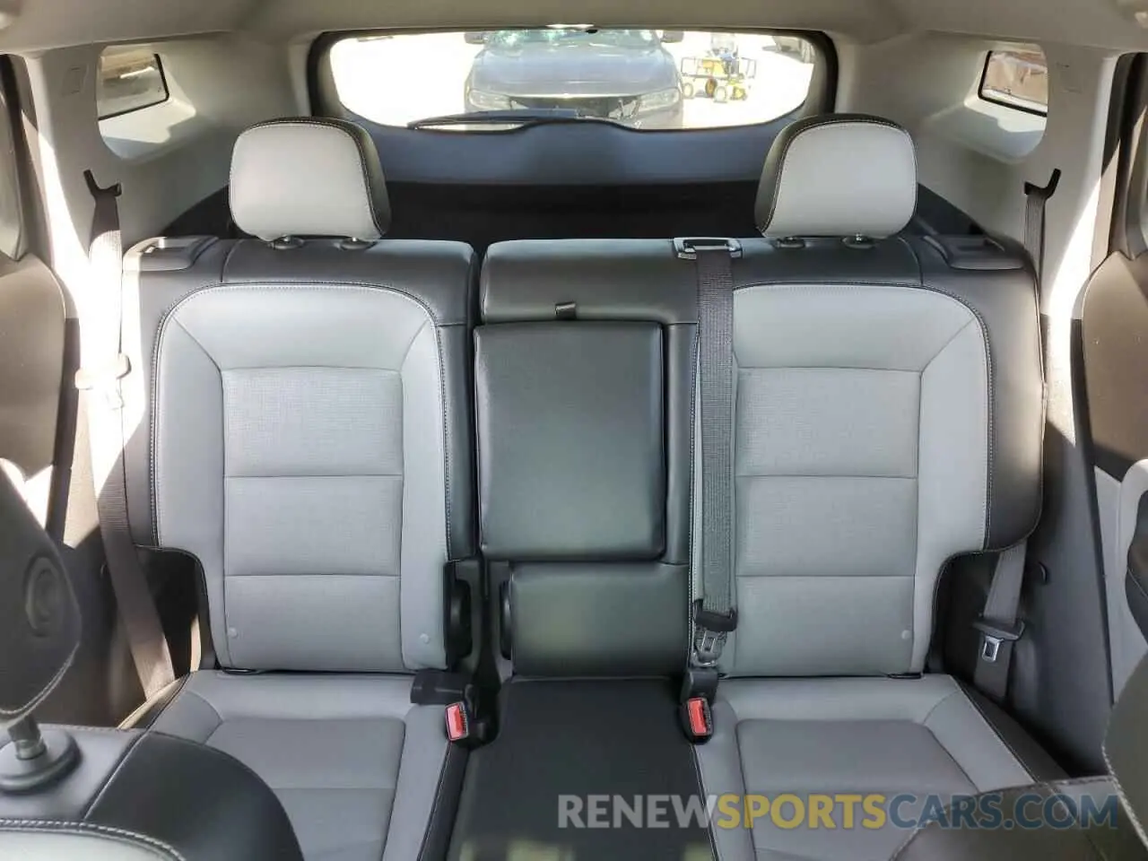 10 Photograph of a damaged car 3GKALPEV4NL175939 GMC TERRAIN 2022