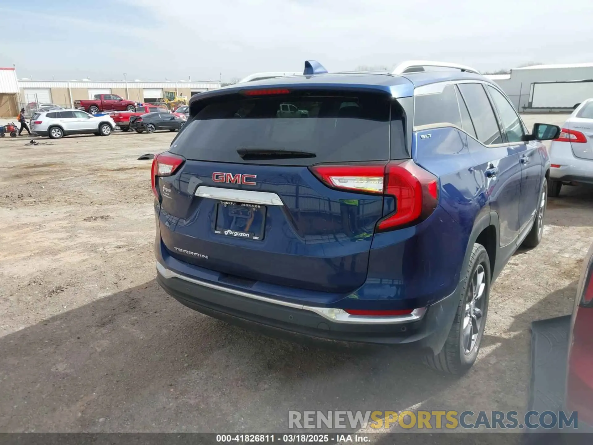 4 Photograph of a damaged car 3GKALPEV4NL282506 GMC TERRAIN 2022