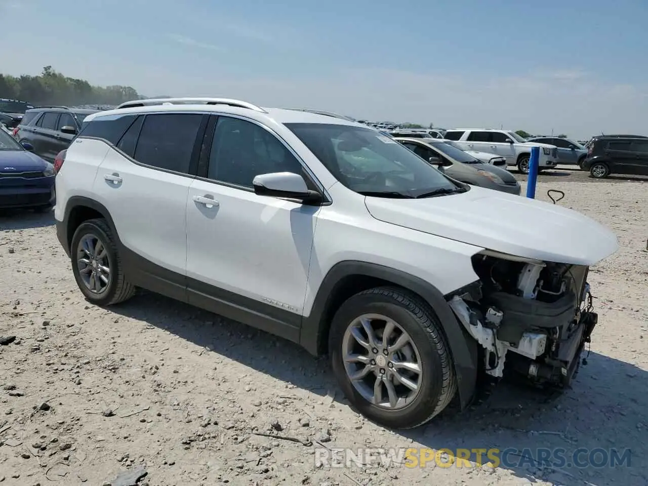 4 Photograph of a damaged car 3GKALPEV5NL183239 GMC TERRAIN 2022