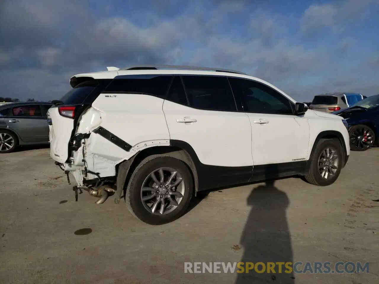 3 Photograph of a damaged car 3GKALPEV5NL230575 GMC TERRAIN 2022