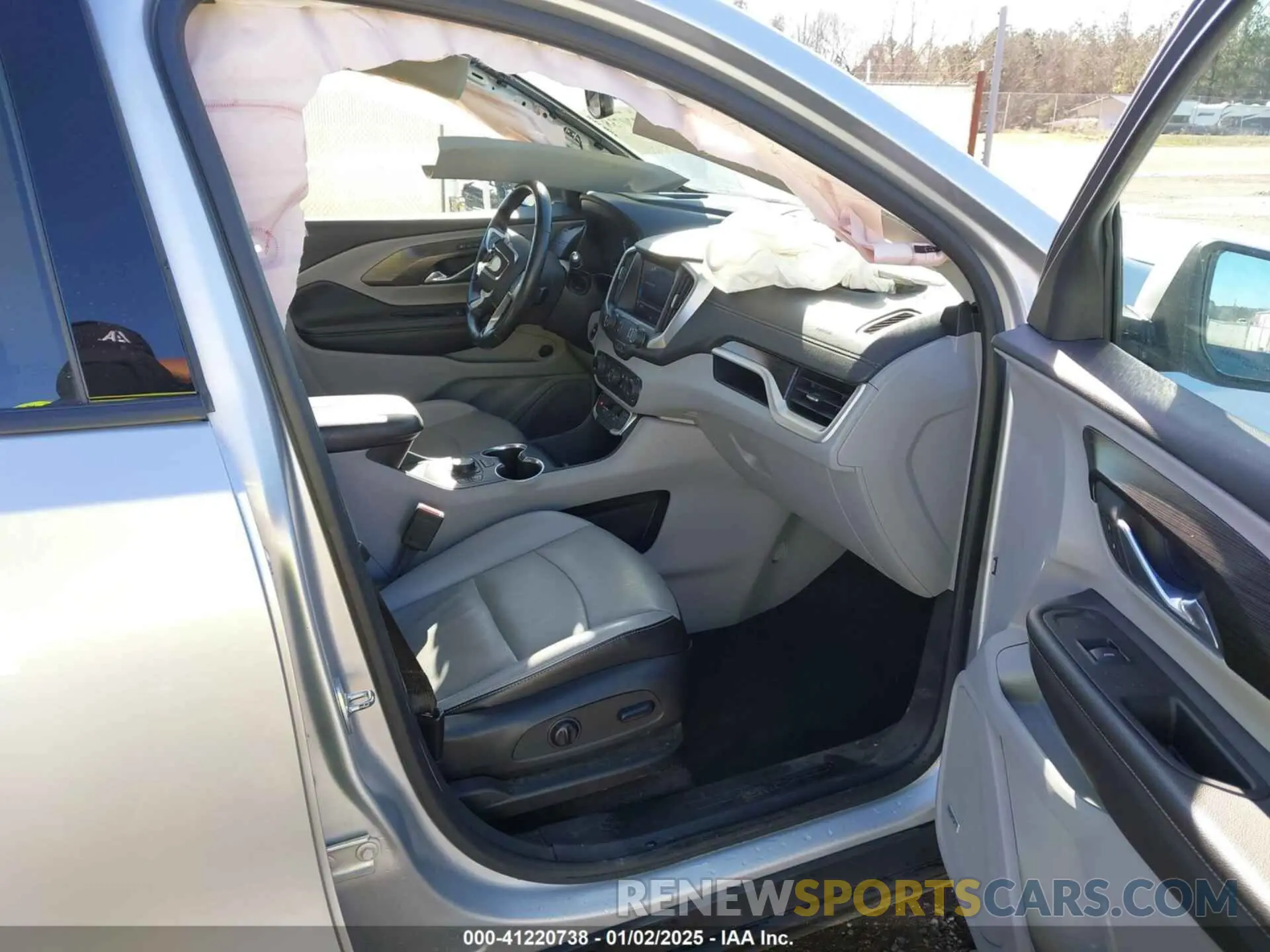 5 Photograph of a damaged car 3GKALPEV7NL106825 GMC TERRAIN 2022