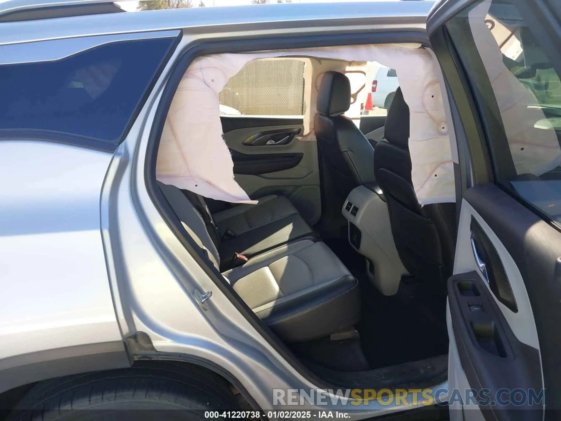 8 Photograph of a damaged car 3GKALPEV7NL106825 GMC TERRAIN 2022