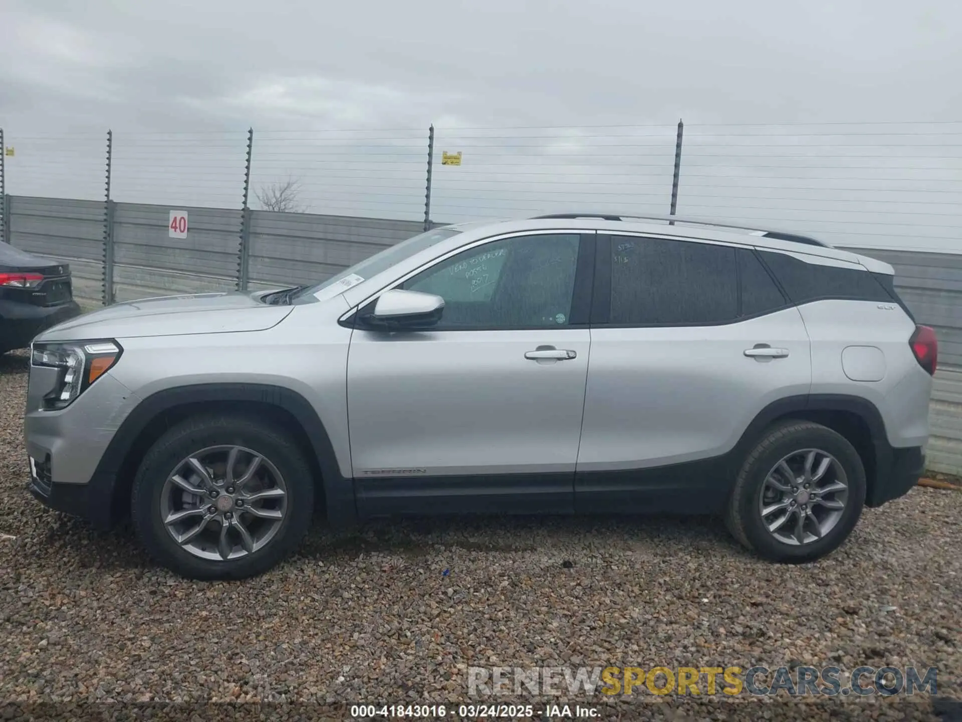 14 Photograph of a damaged car 3GKALPEV7NL210358 GMC TERRAIN 2022