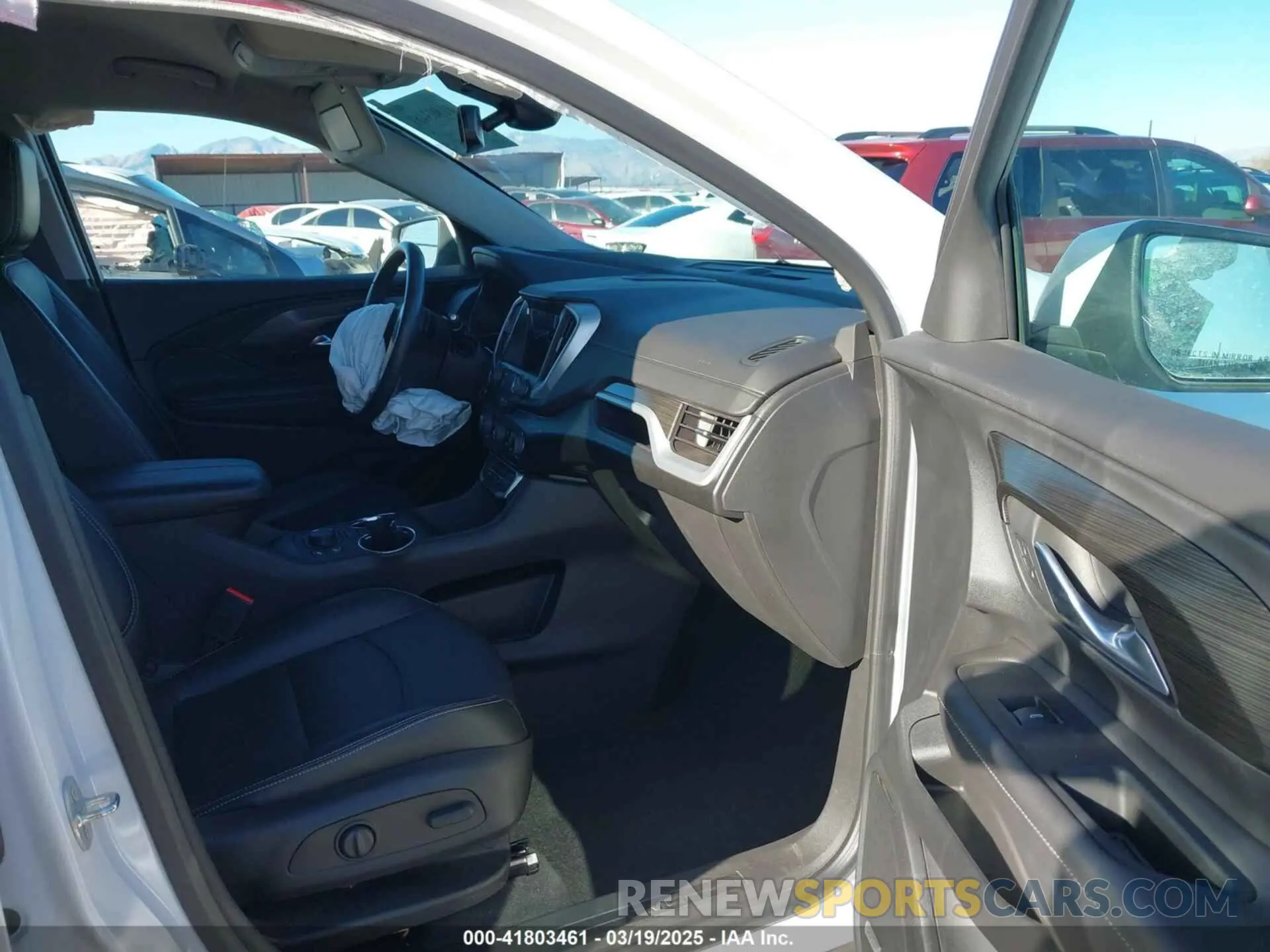 5 Photograph of a damaged car 3GKALPEV8NL251632 GMC TERRAIN 2022