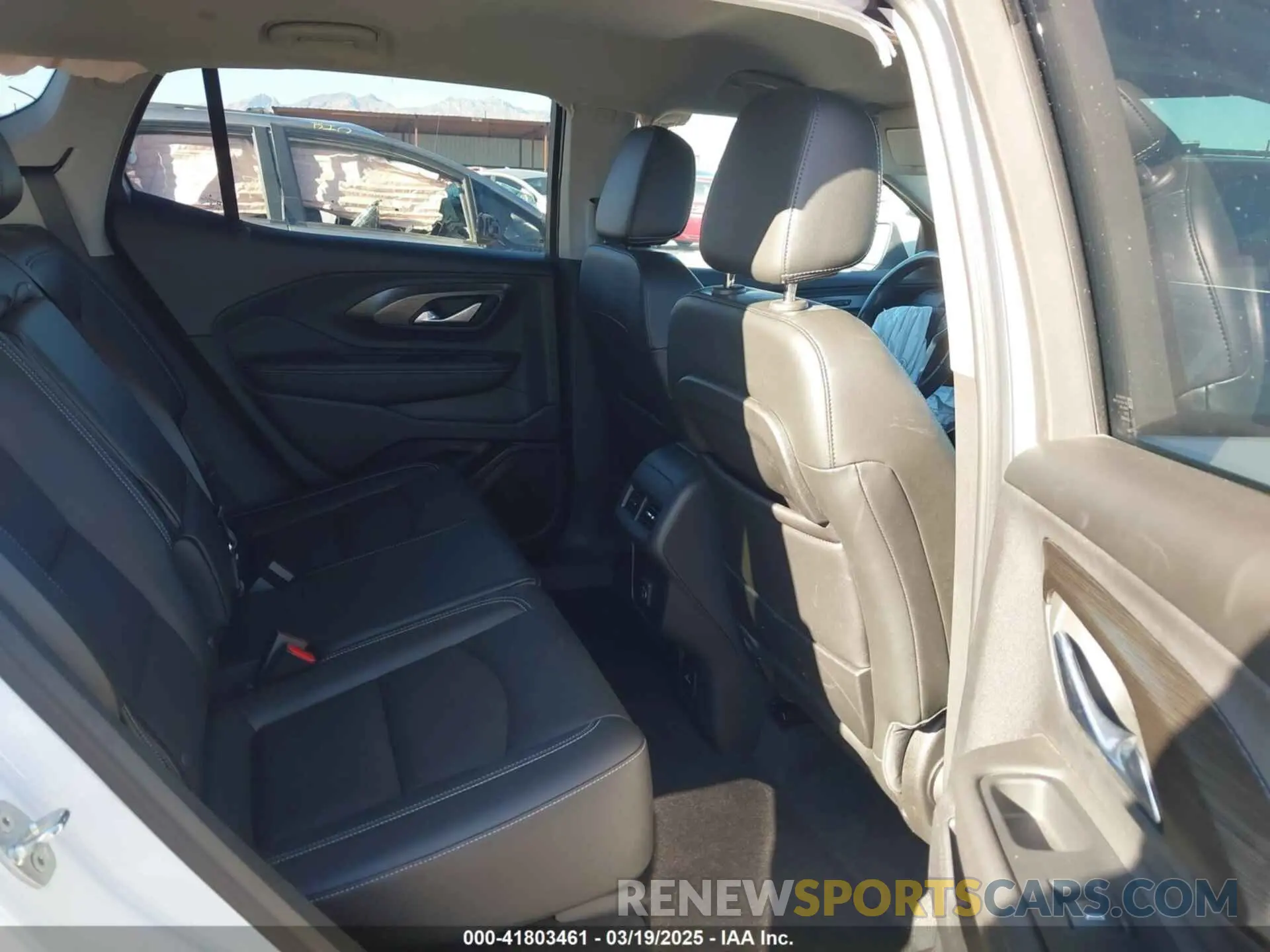 8 Photograph of a damaged car 3GKALPEV8NL251632 GMC TERRAIN 2022