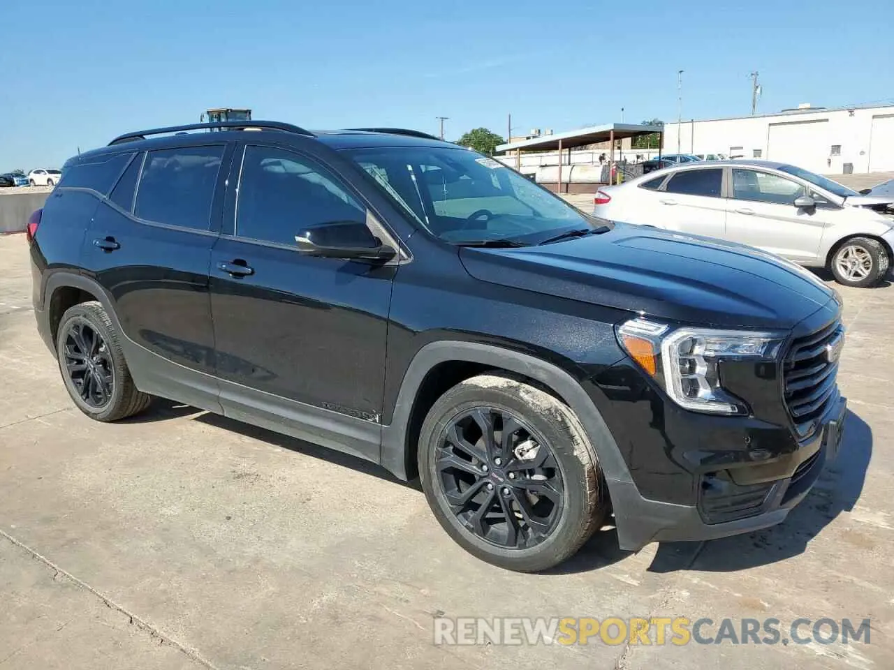 4 Photograph of a damaged car 3GKALPEV8NL292374 GMC TERRAIN 2022