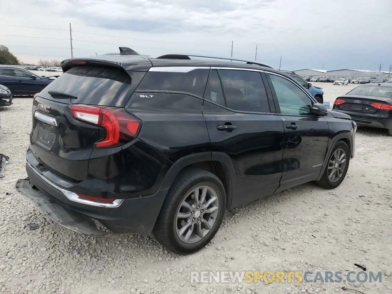 3 Photograph of a damaged car 3GKALPEV9NL179789 GMC TERRAIN 2022