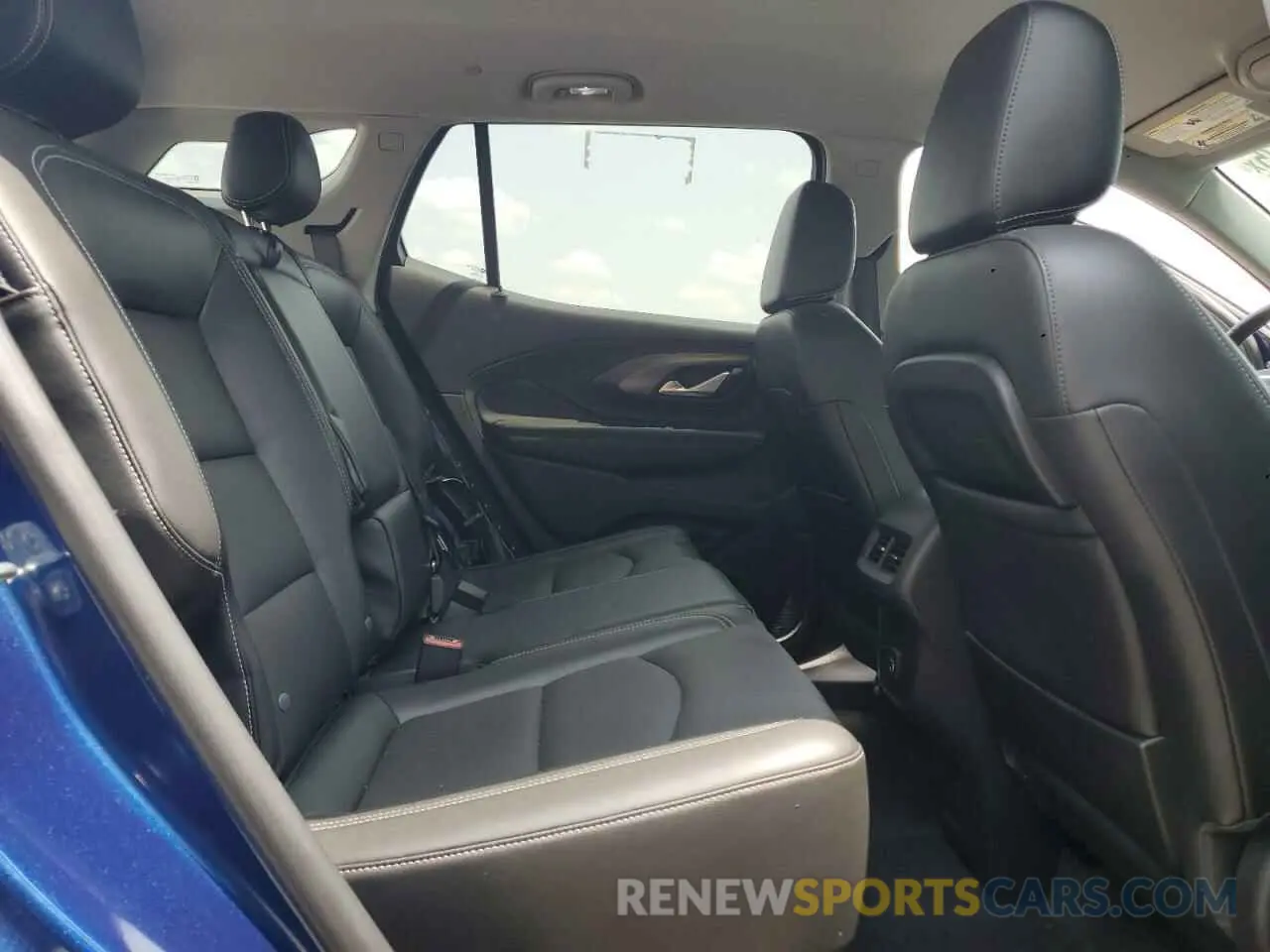 11 Photograph of a damaged car 3GKALPEV9NL209454 GMC TERRAIN 2022